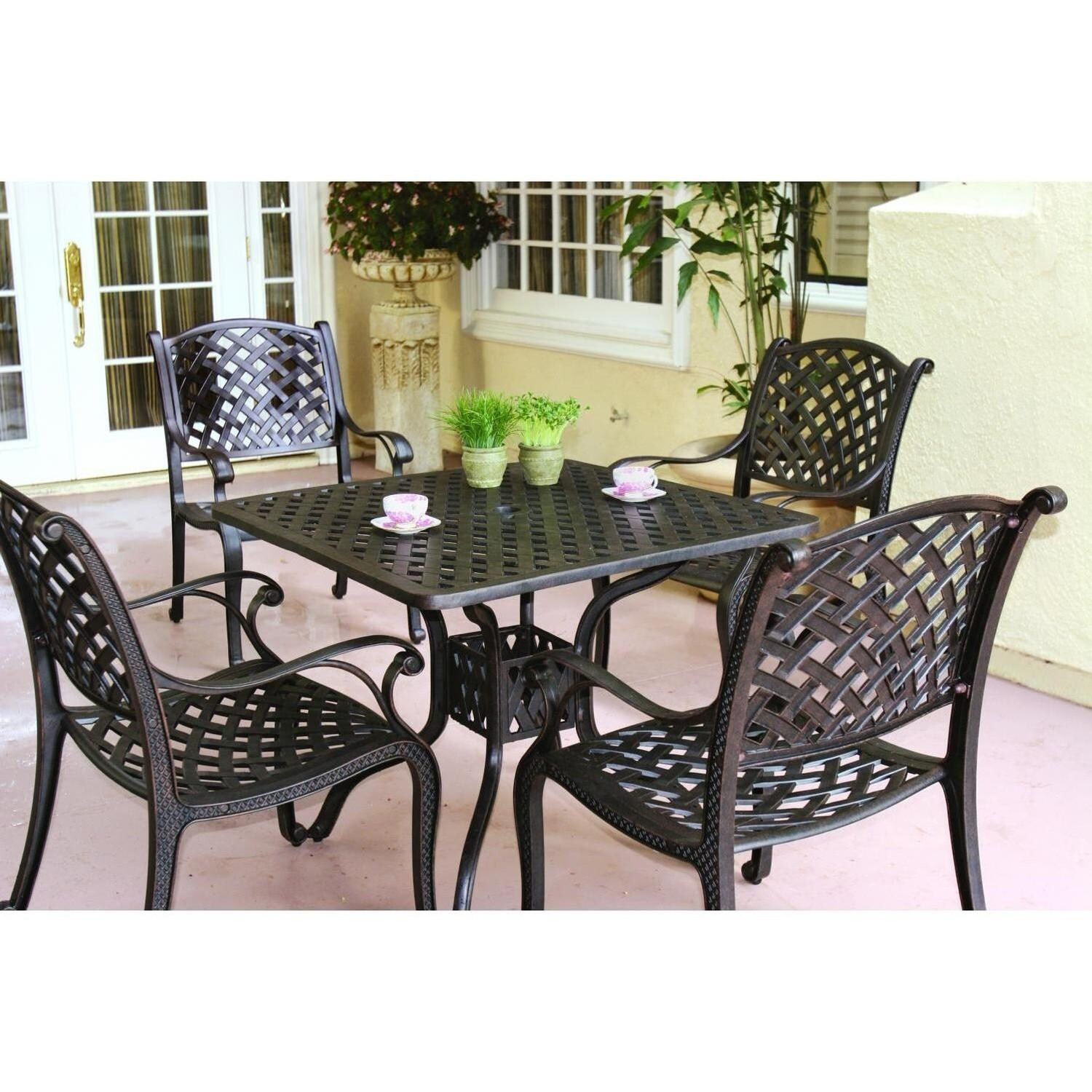 Darlee Nassau 4-Person Patio Dining Set - Set - Lifestyle thumbnail
