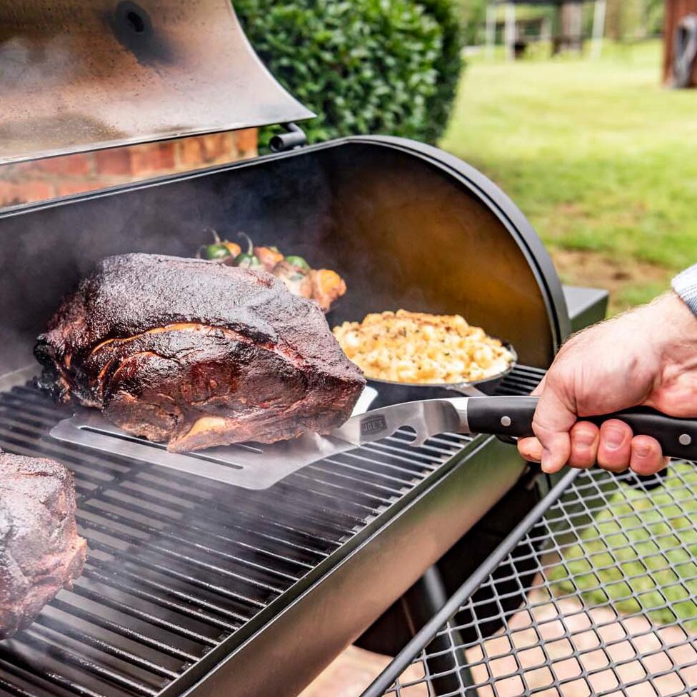 Oklahoma Joe's 3959563R06 Blacksmith Hawg Lifter- Lifestyle thumbnail