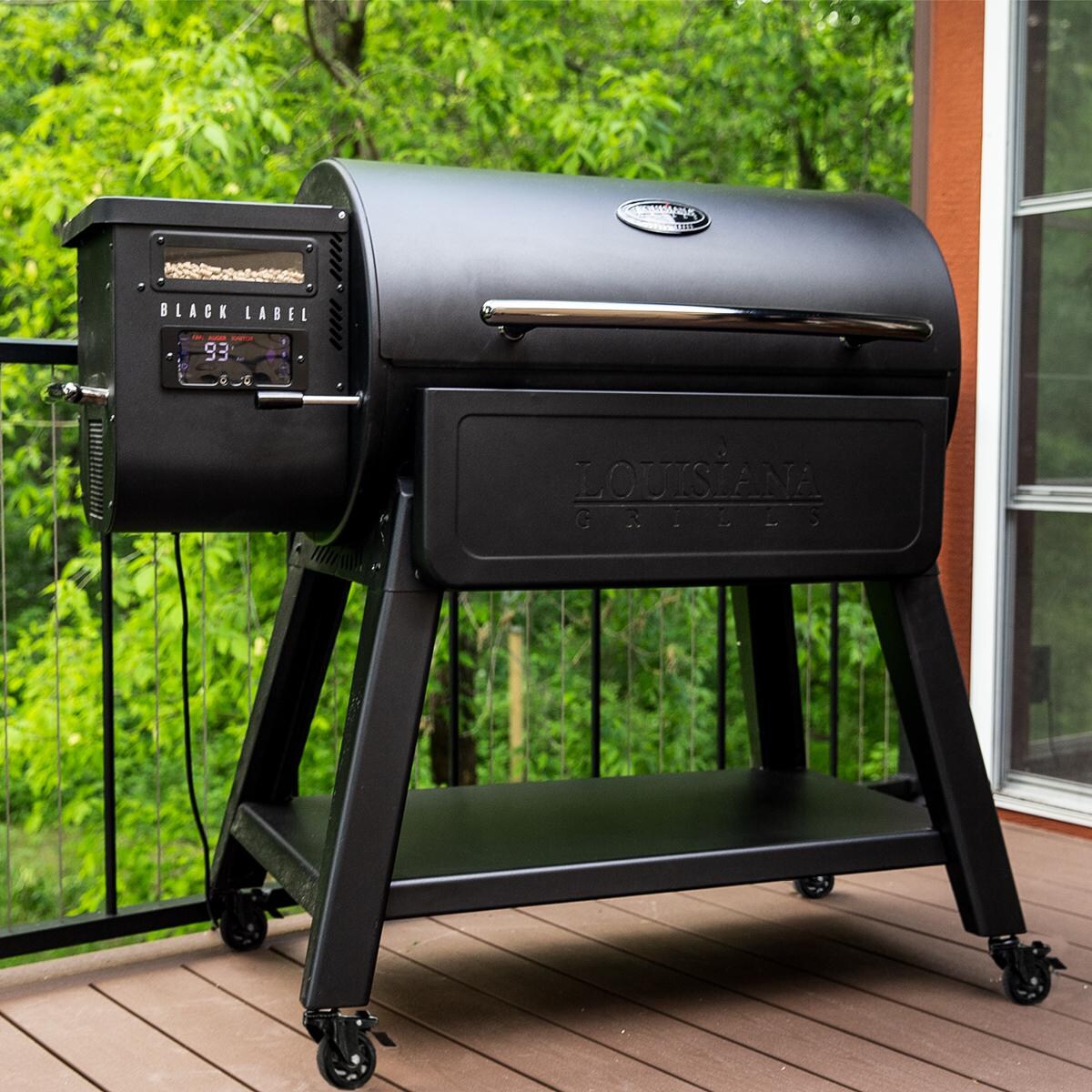 Louisiana Grills - 10639 - LG1000BL Black Label Series Pellet Grill - Lifestyle thumbnail