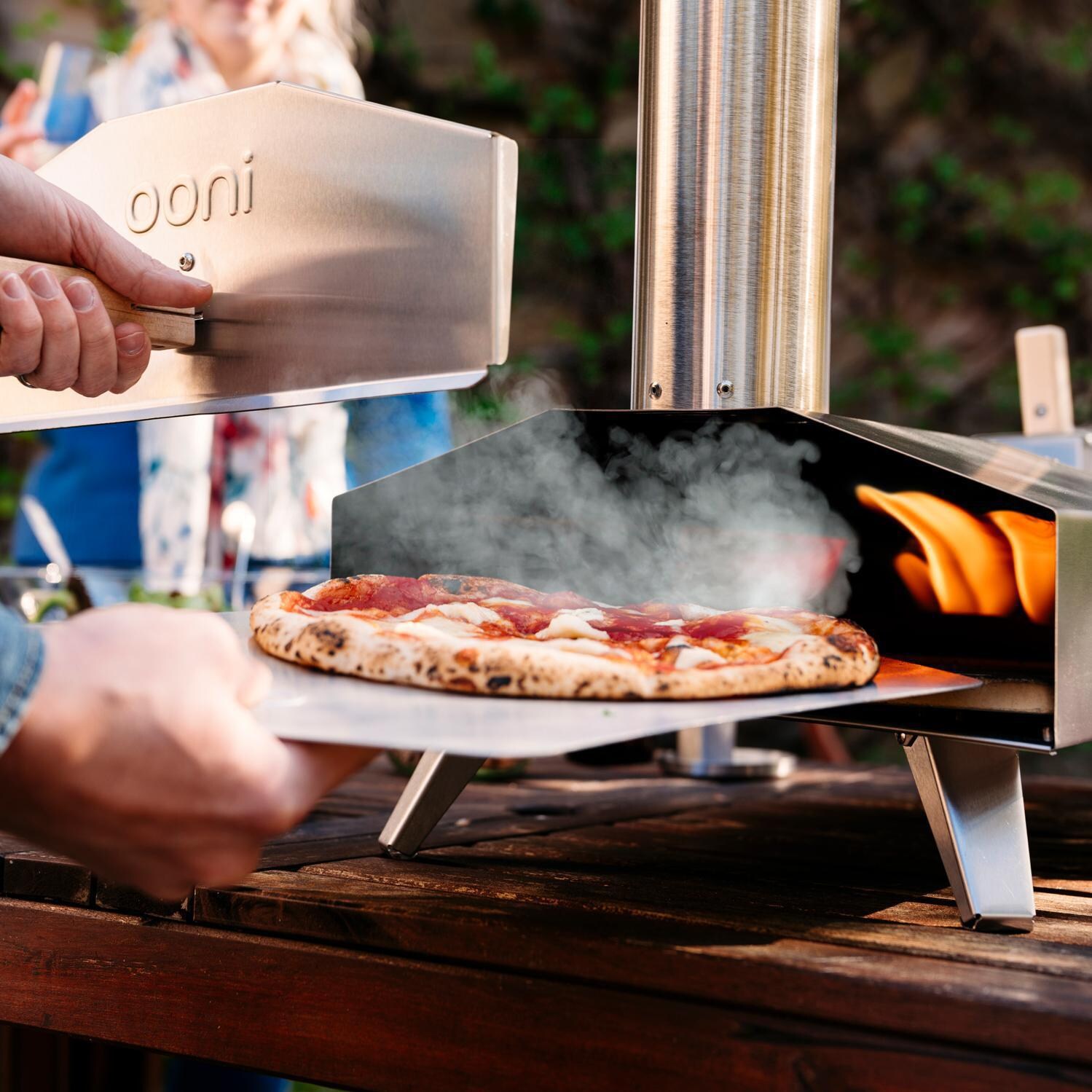 Uuni 3 UUNI-3A Pizza Oven - Baking Pizza thumbnail