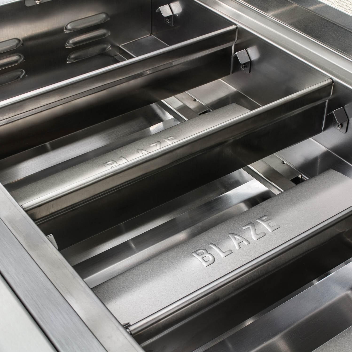Blaze BLZ-4LTE2-LP Premium LTE 32-Inch 4-Burner Built-In Propane Gas Grill - Heat Zone Separators Closeup - Detail thumbnail