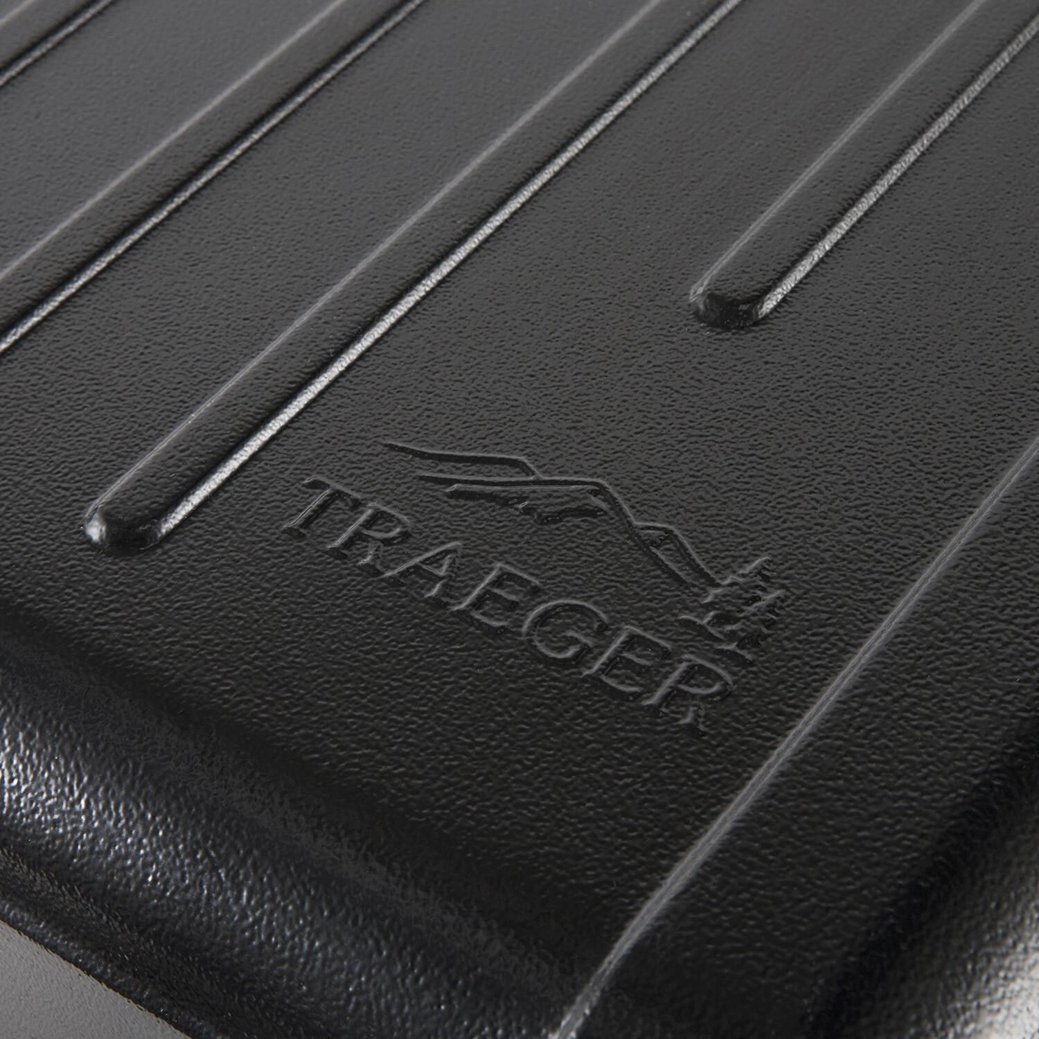 Traeger Ranger Portable Tabletop Grill - Lid Detail thumbnail
