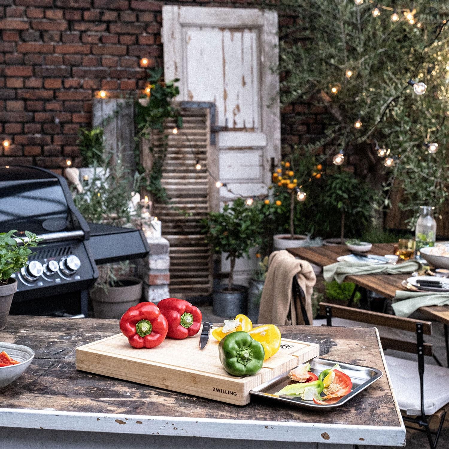 Zwilling J.A. Henckels BBQ+ Bamboo Cutting Board W/ Tray - 1026185