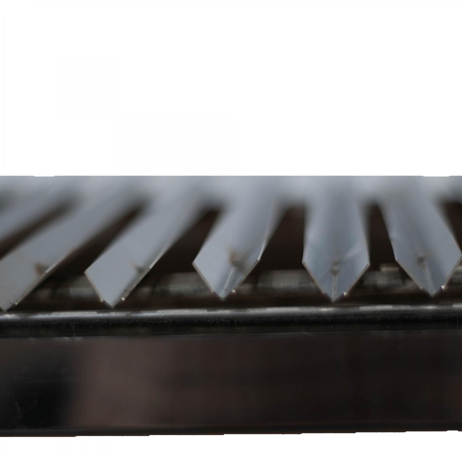 Nuke PUMA Puma Charcoal Santa Maria-Style Grill - Grate Closeup thumbnail