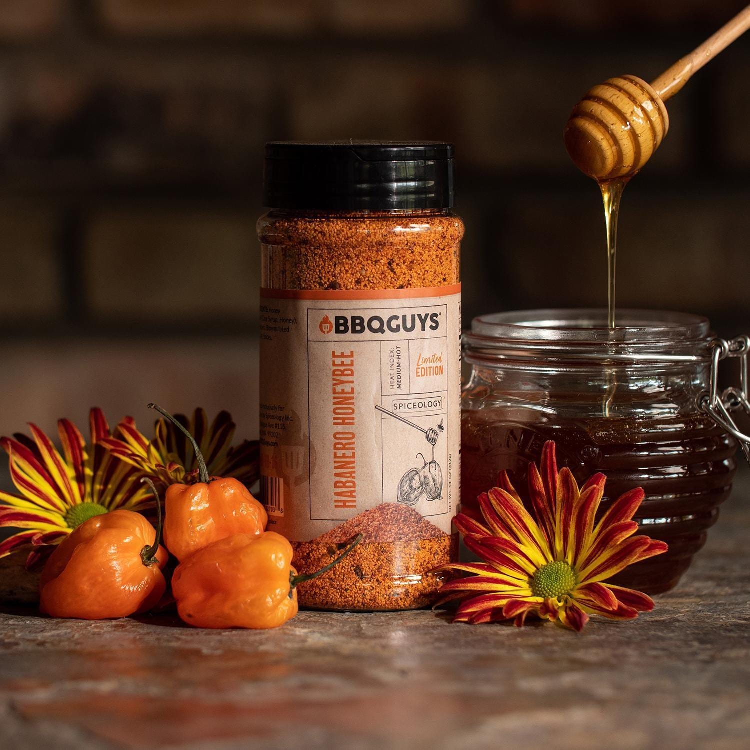 BBQGuys Signature x Spiceology BBQ-RB-HB-16 Habanero Honeybee Rub - 11 Oz. - Lifestyle thumbnail