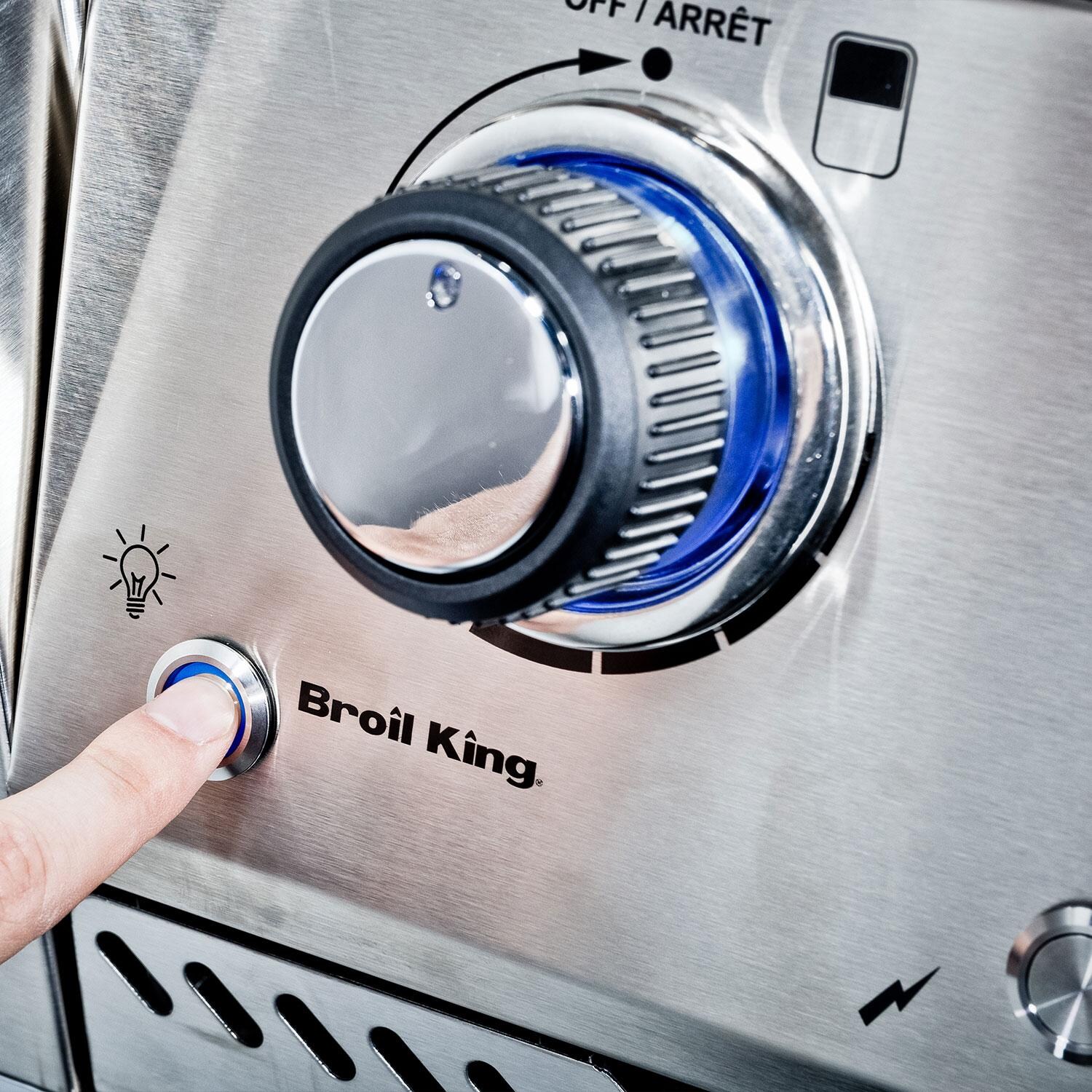 Broil King 803767 Imperial S 200 Natural Gas Range Double Side Burner - Knob and Light On/Off Push Button - Detail thumbnail