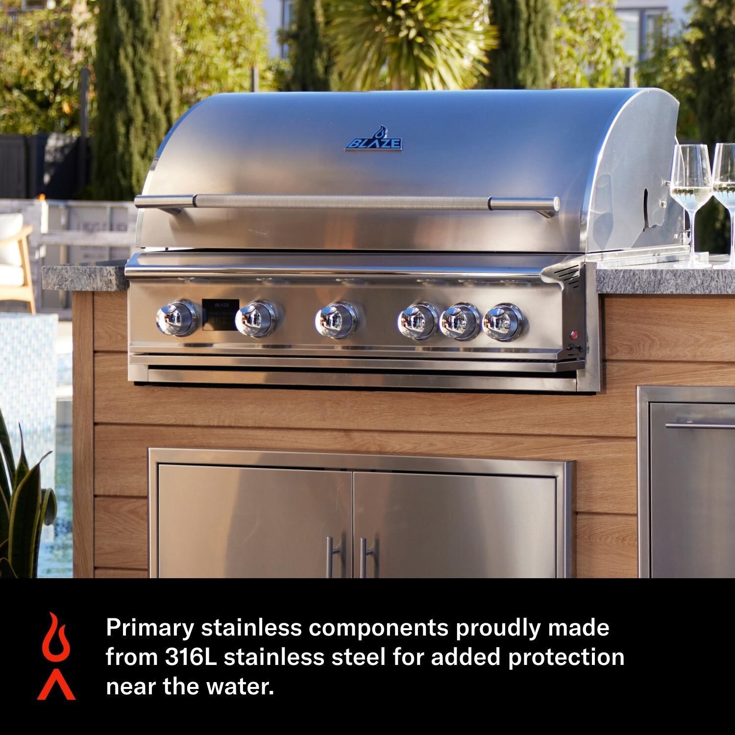 Blaze BLZ-4-IJ2-MG Insulated Jacket for LTE PRO 32-in 4-Burner Grill - Lifestyle thumbnail