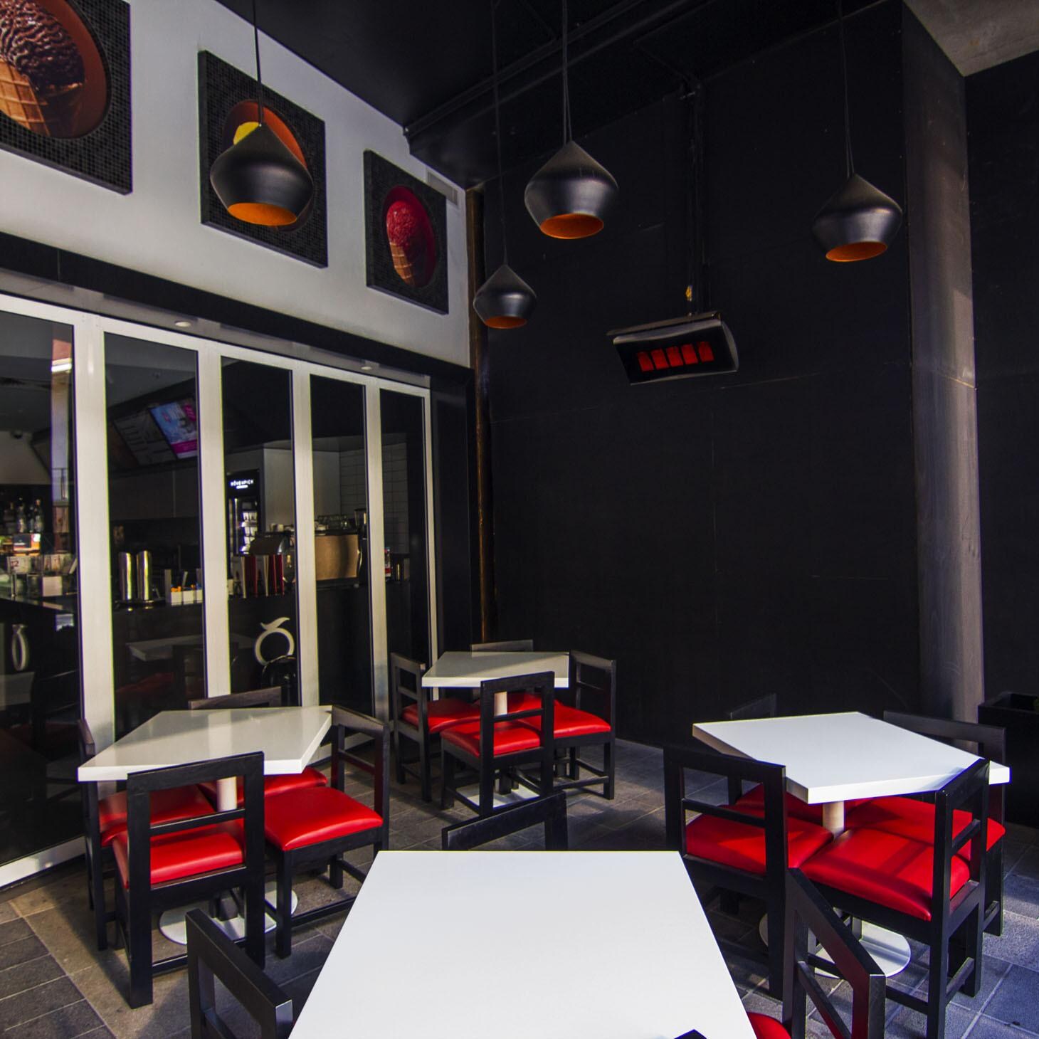 Bromic Platinum 500 Smart-Heat Patio Heater - Commercial Corner Wall Installation thumbnail