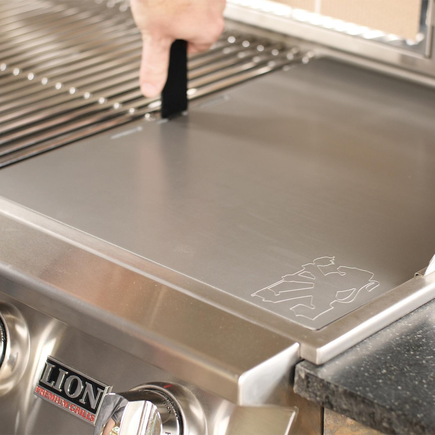 62734 - Using The Lion Griddle Remover (Sold Separately) thumbnail