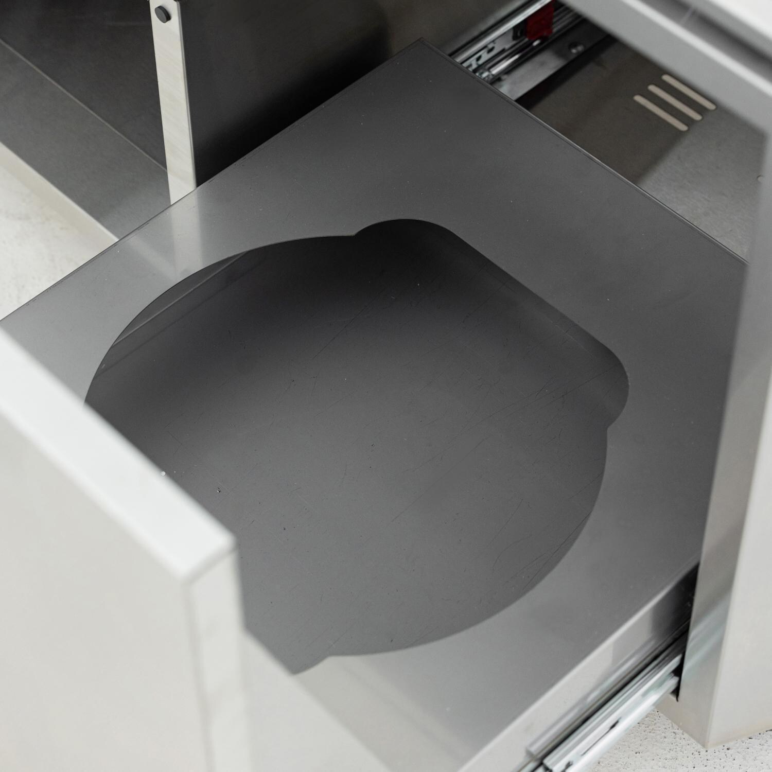 Blaze BLZ-4LTEPRO-NG Natural Gas Grill Island - Propane Tank Holder - Detail thumbnail