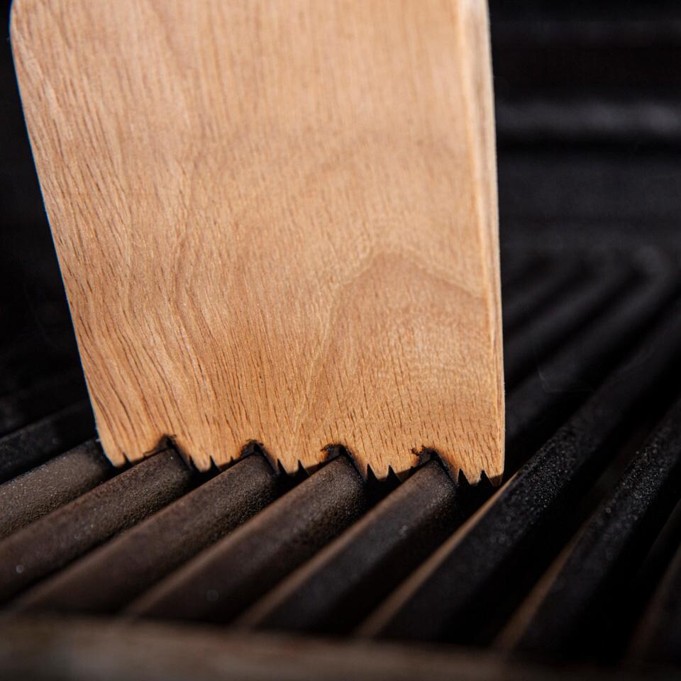 Broil King Wood Scraper Grill Brush - 65335 - In Use - Lifestyle thumbnail