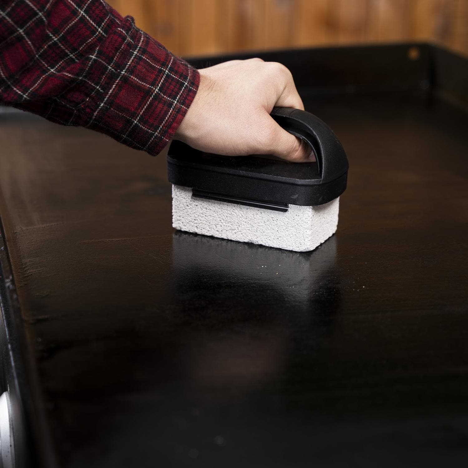 Blackstone 5463 8-Piece Griddle Cleaning Kit - Restoring W/ Pumice Stone - Lifestyle thumbnail