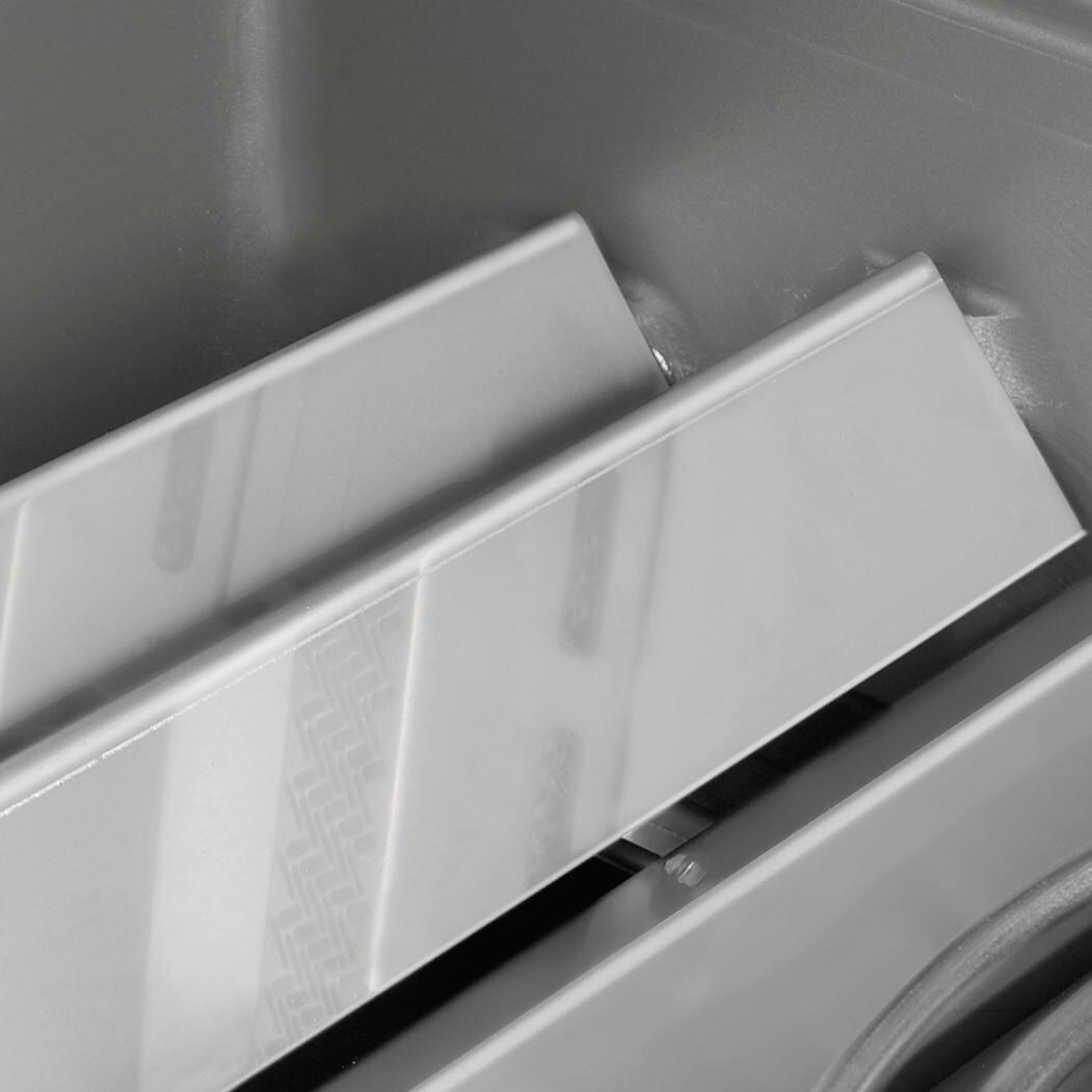 Napoleon Rogue 425 Propane Gas Grill with Range Side Burner - R425SBPSS (2019) - Stainless Steel Sear Plates thumbnail