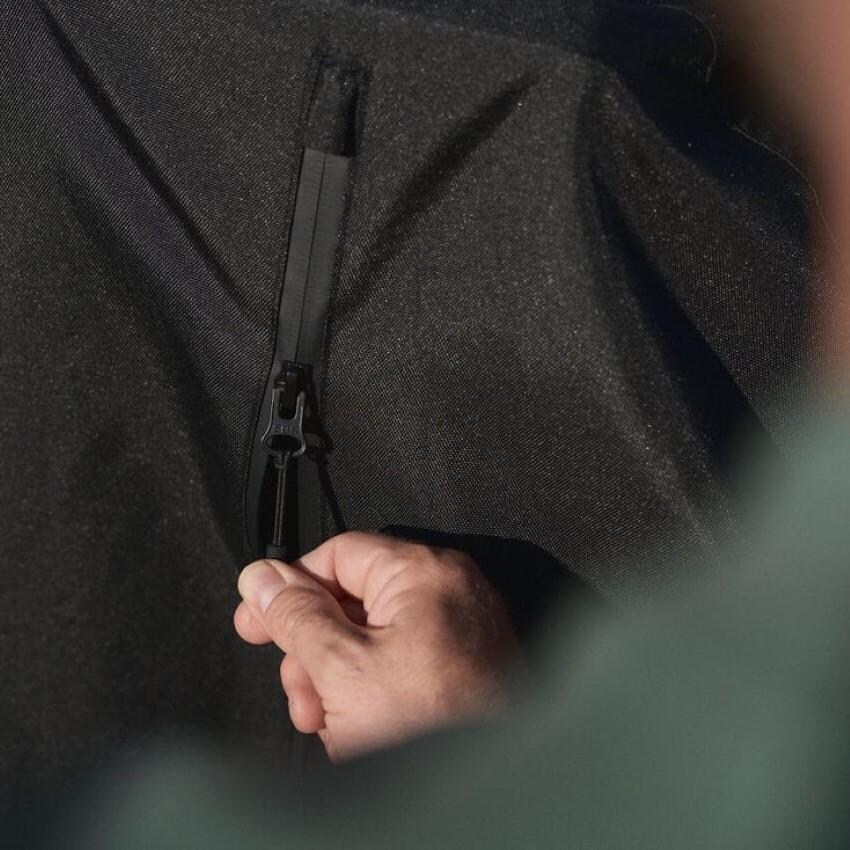 Ooni UU-P2F800 Oven & Table Cover - Large - Zipper - Detail thumbnail