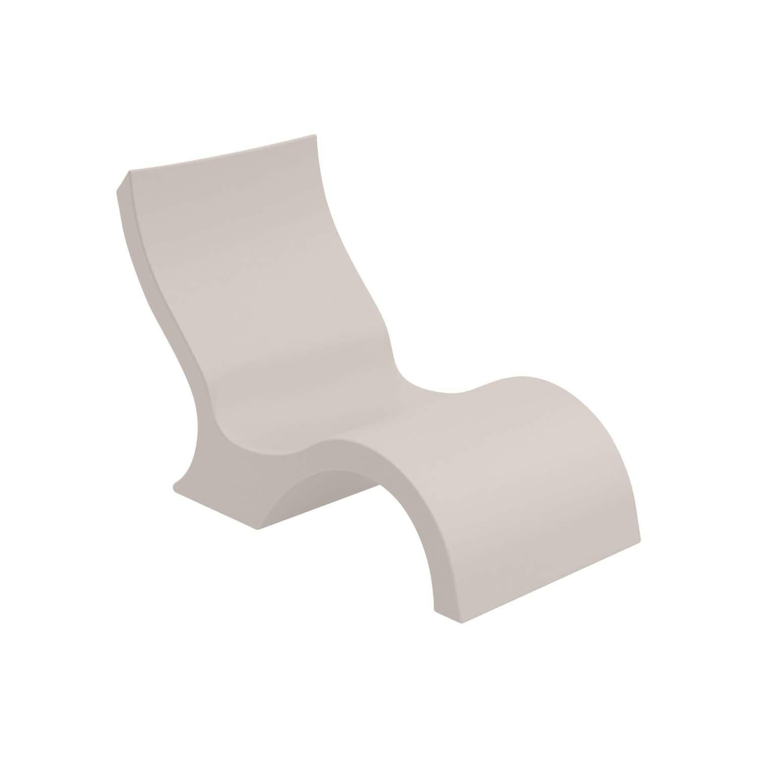 Signature Polyresin Lowback In Pool Chaise Lounge in Cloud by Ledge Lounger