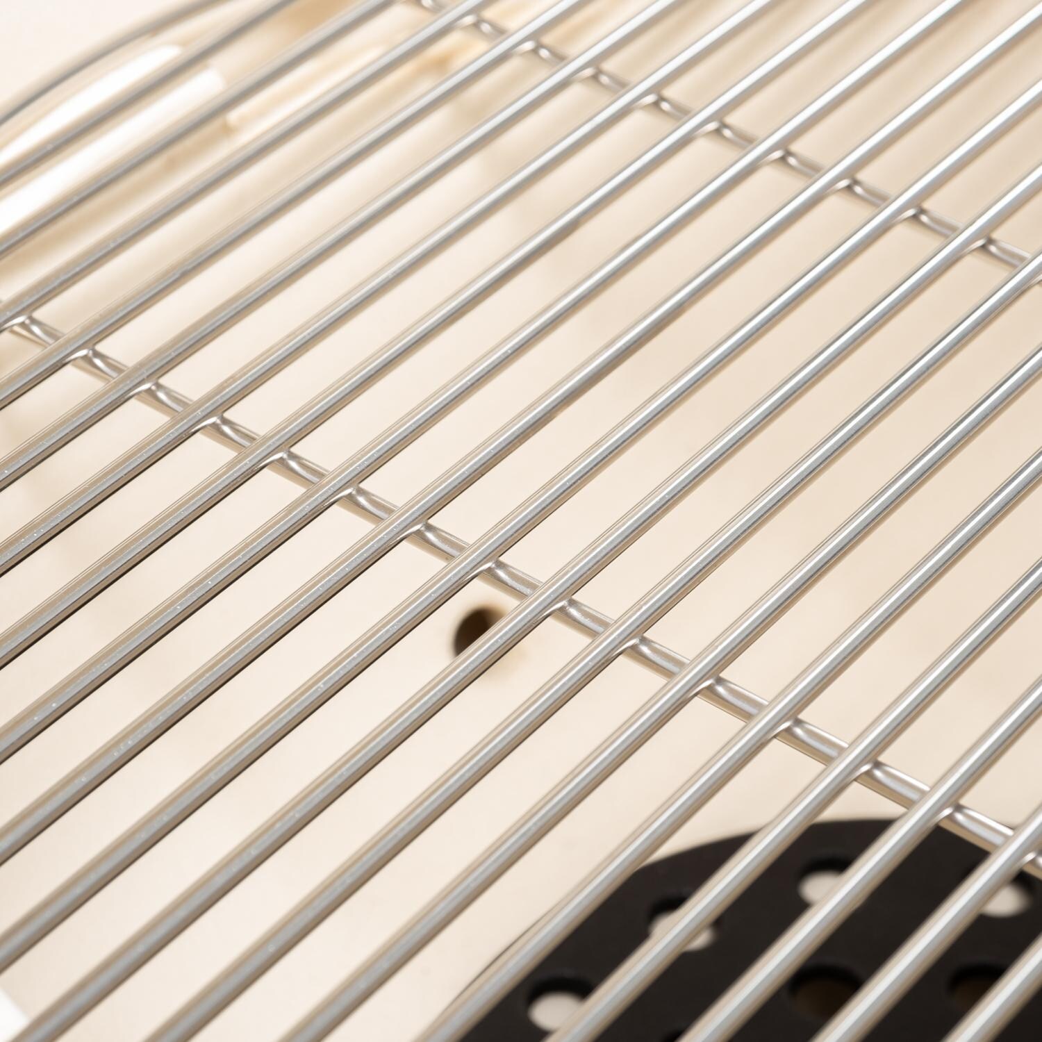 Victory BBQ-VCT-K-24B 21-Inch Kamado Grill & Smoker - 304-Grade Stainless Steel Hinged Cooking Grate Detail thumbnail