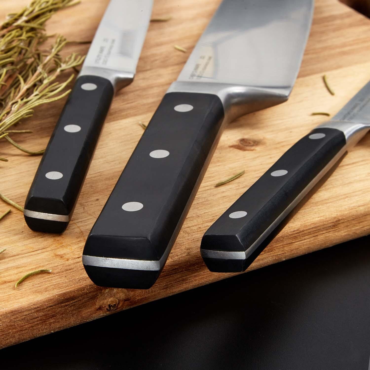 BergHOFF DiNA Gene 7 Pc Stainless Steel Knife Set - Handle - Lifestyle thumbnail