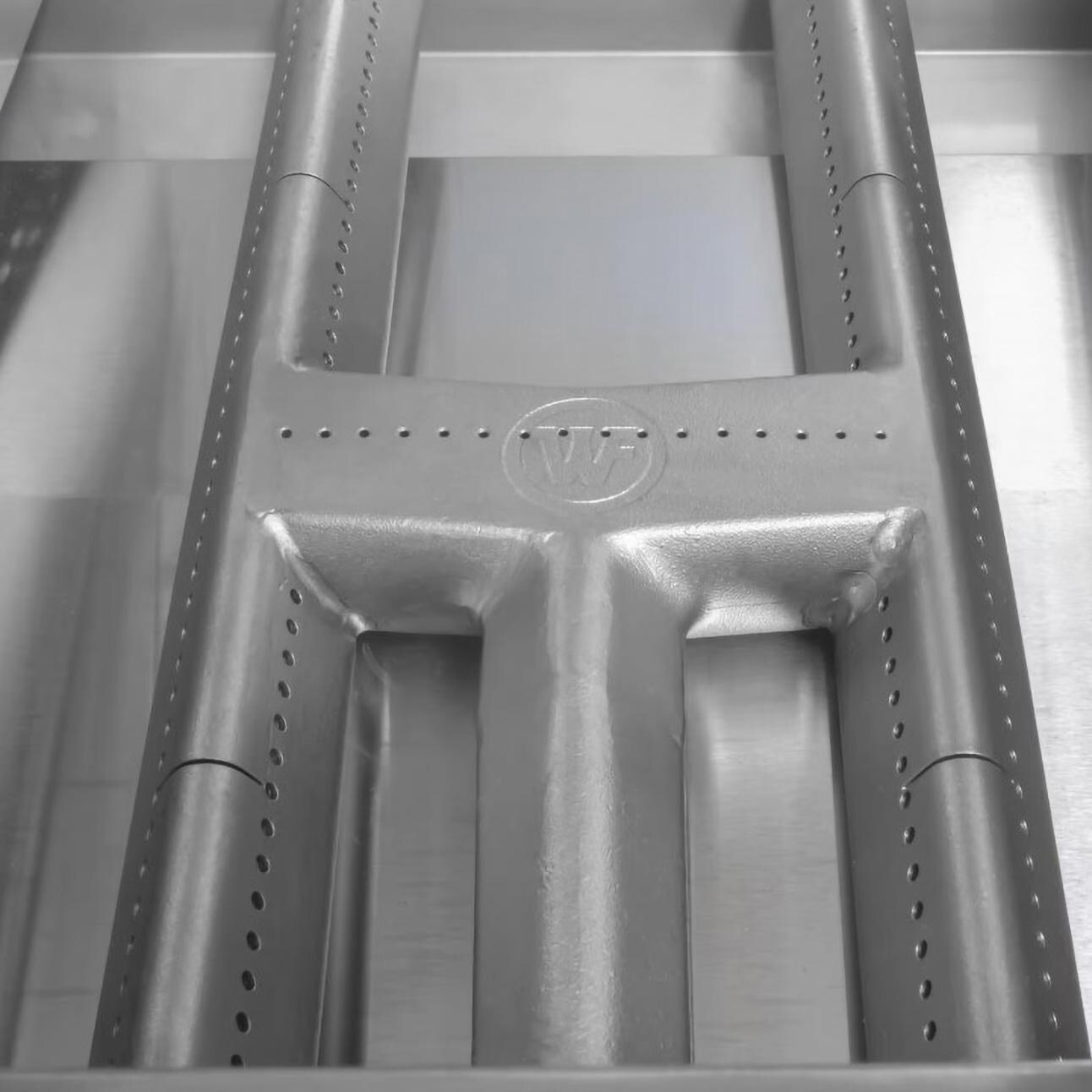 Wildfire WF-PRO30G-RH-NG 30 Inch Outdoor Kitchen Package w/Double Side Burner & 15 Inch Outdoor Rated Refrigerator - Burner - Lifestyle thumbnail