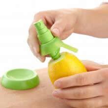 Lekue Citrus Sprayer Set image