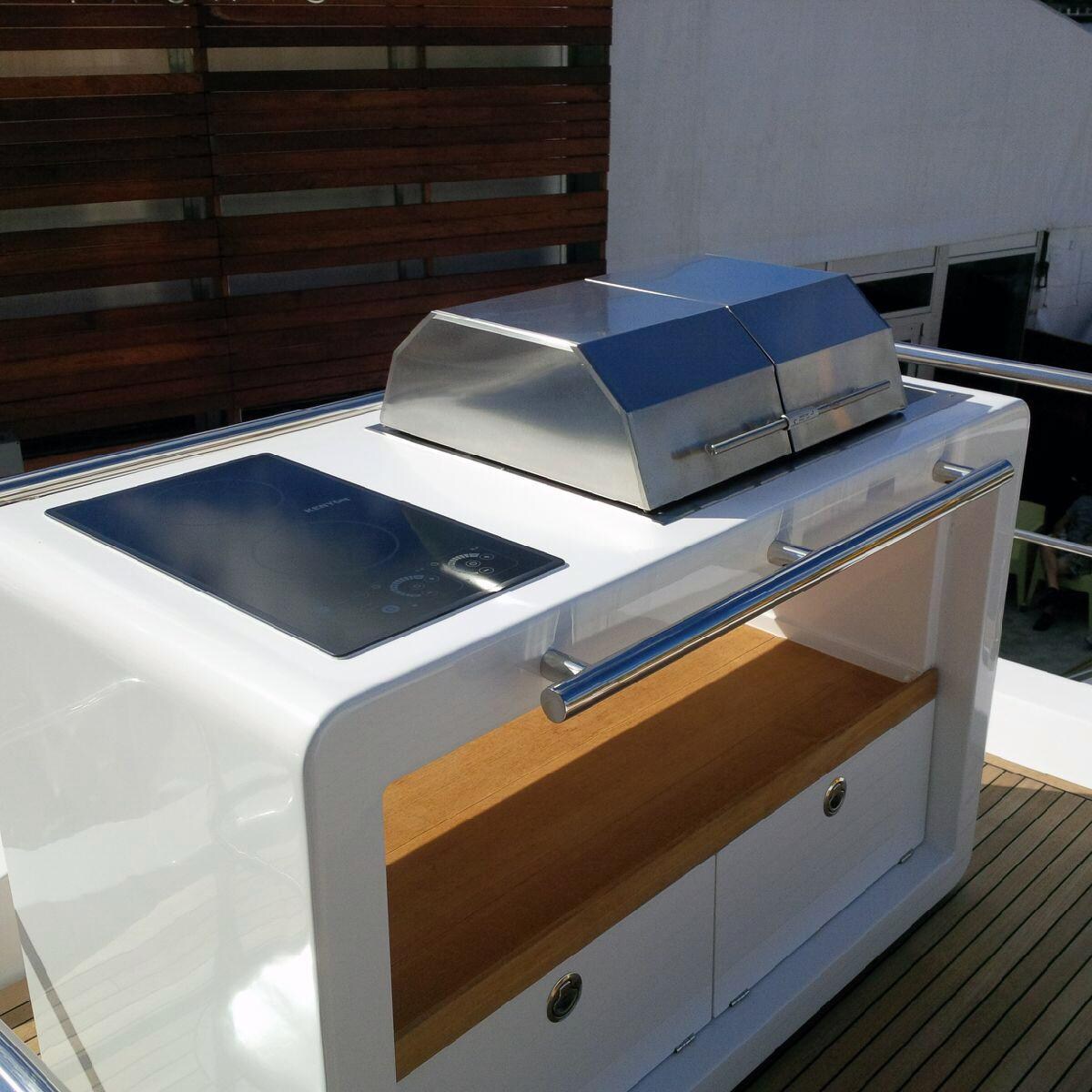 Kenyon B70405WH 240V All Seasons Texan Built-In Electric Grill - Installed thumbnail