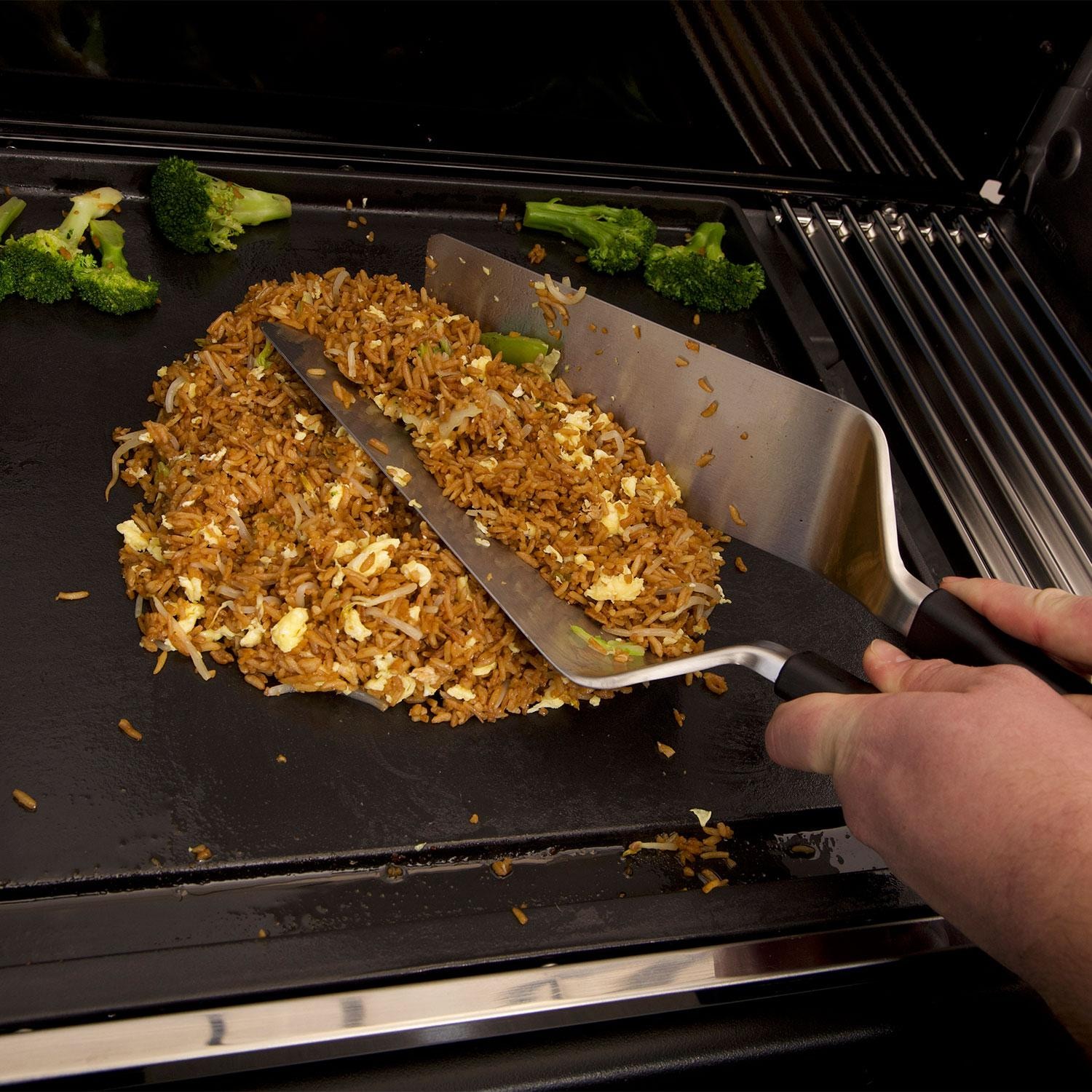 Broil King 11306 6 Pc Plancha Cooking Tool Set - Mixing Hashbrowns w/ Spatulas - Lifestyle thumbnail
