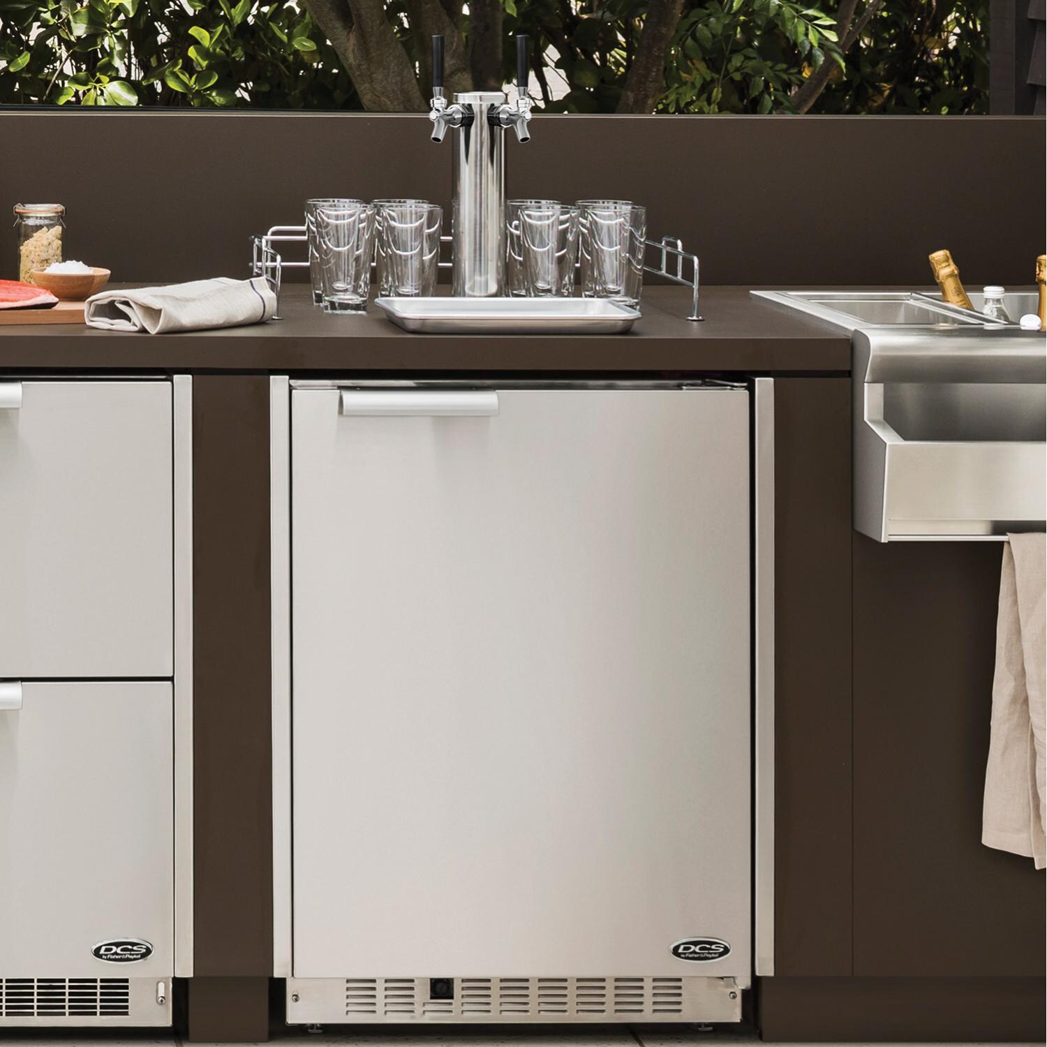 DCS 24Inch 5.7 Cu. Ft. Right Hinge Outdoor Rated Dual Tap Beer