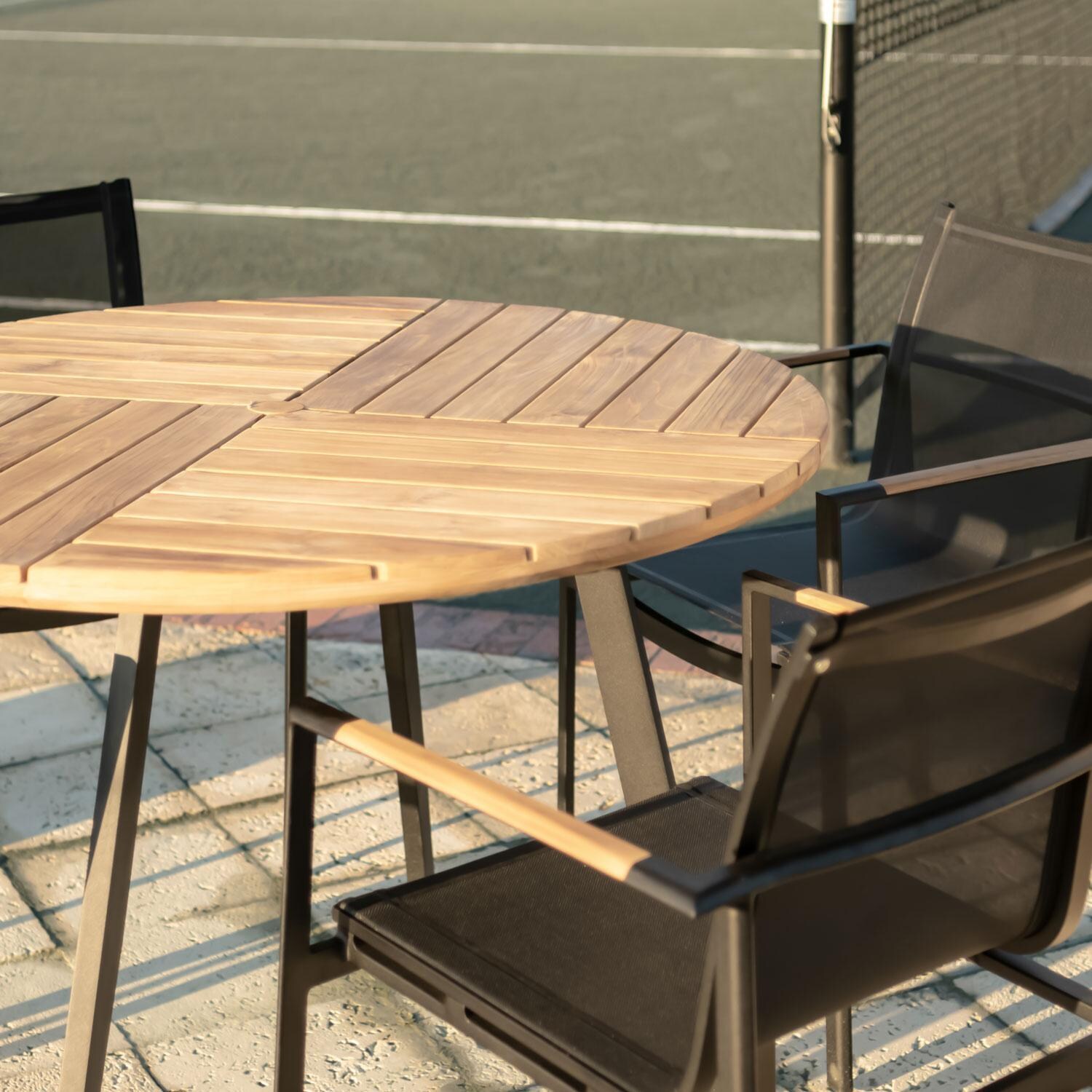 Teak + Table St Barts 48 Inch Aluminum Round Dining Table - Table Detail - Lifestyle thumbnail