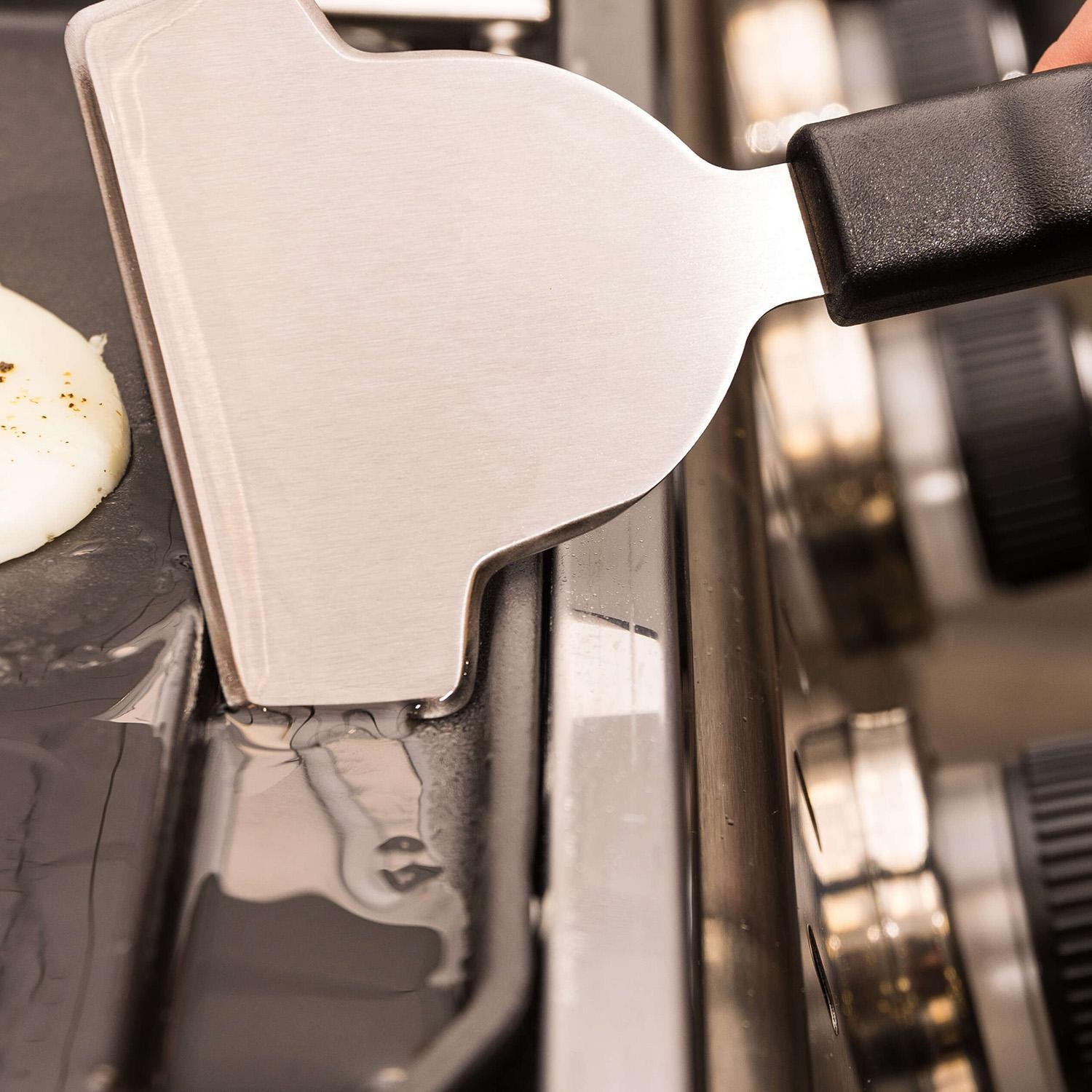 Broil King Plancha Grill Scraper - 64039 - Side - Detail thumbnail