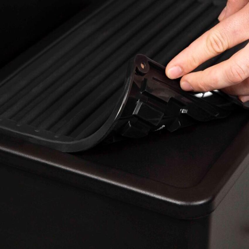 Broil King Silicone Crown Pellet Magnetic Side Shelf Mat - 60008 - Magnets - Detail thumbnail