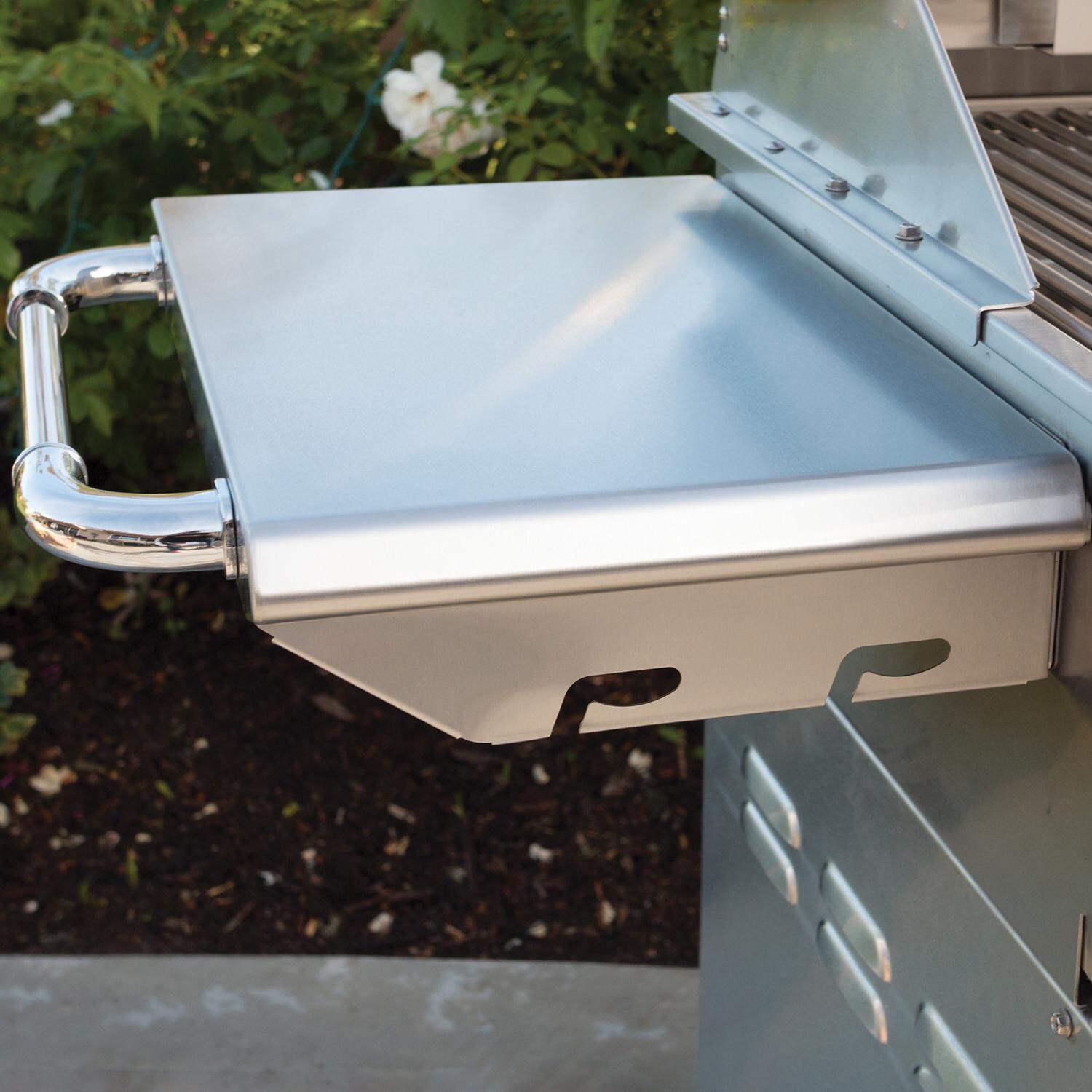 Bull 55000 Brahma 38-in 5-Burner Propane Gas Grill Cart - Stainless Steel Side Shelf - Detail thumbnail