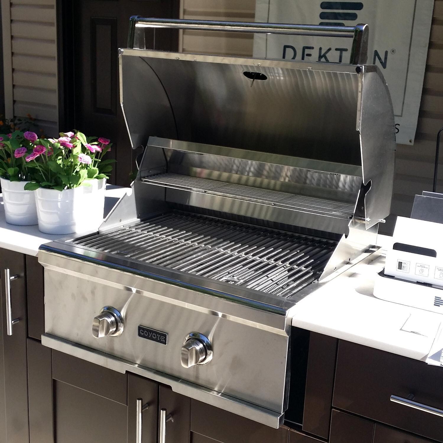 Coyote C-Series 28-Inch 2-Burner Built-In Natural Gas Grill - C1C28NG