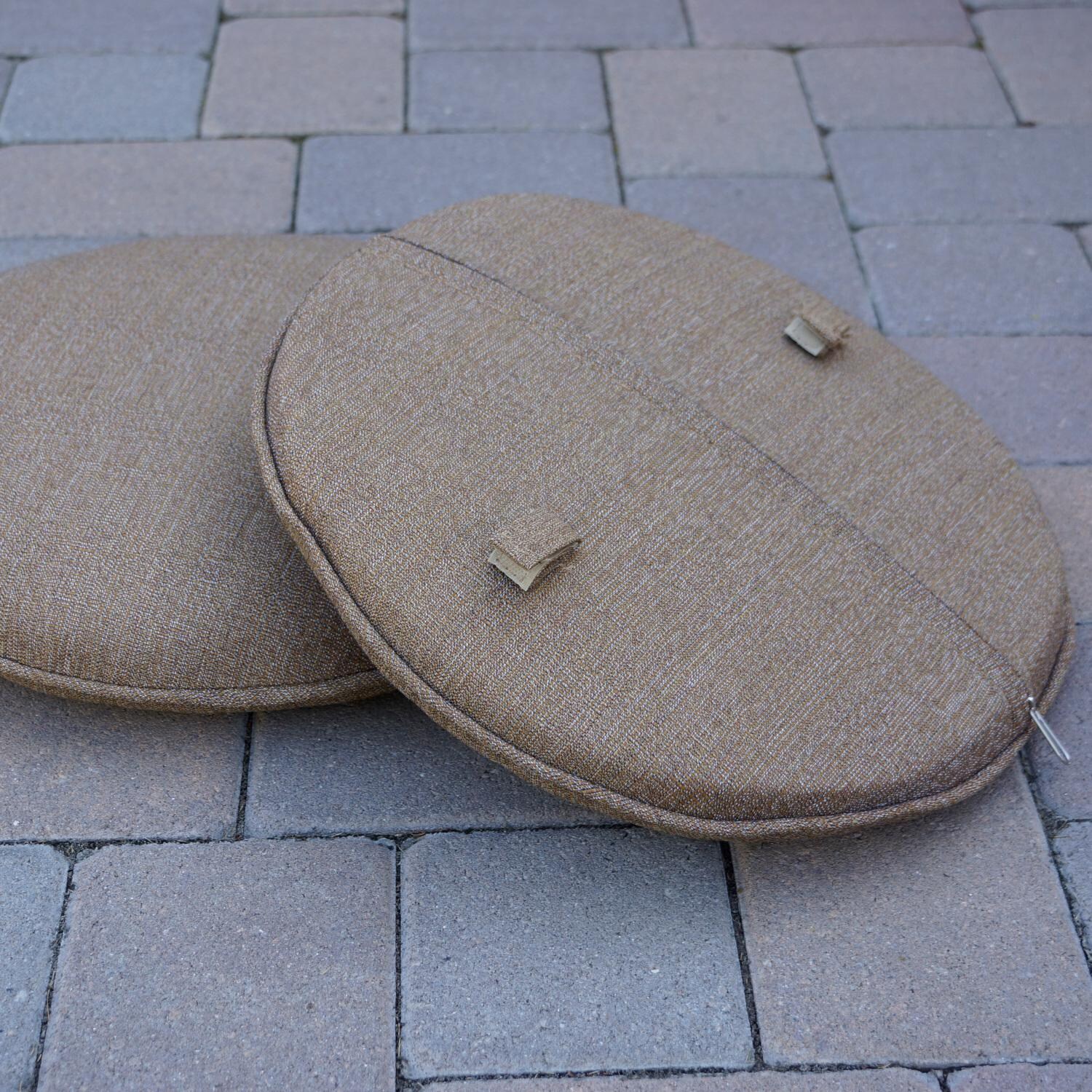 Darlee B/RC1210-101-2 Backless Round Bar Stool Replacement Cushion - Underside thumbnail