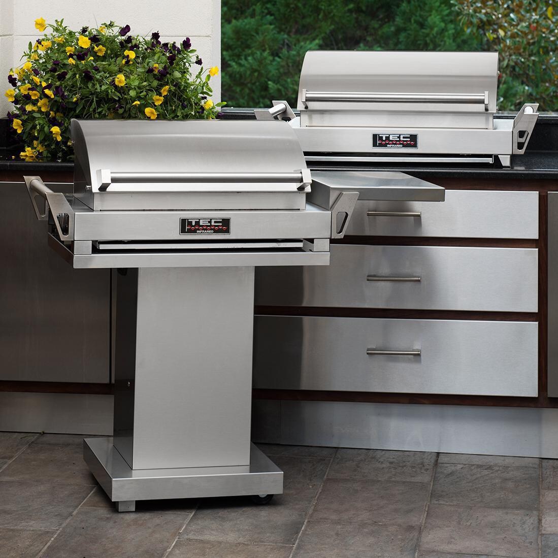 TEC G-Sport FR 30-Inch Natural Gas Portable Tabletop Infrared Grill - Lifestyle View