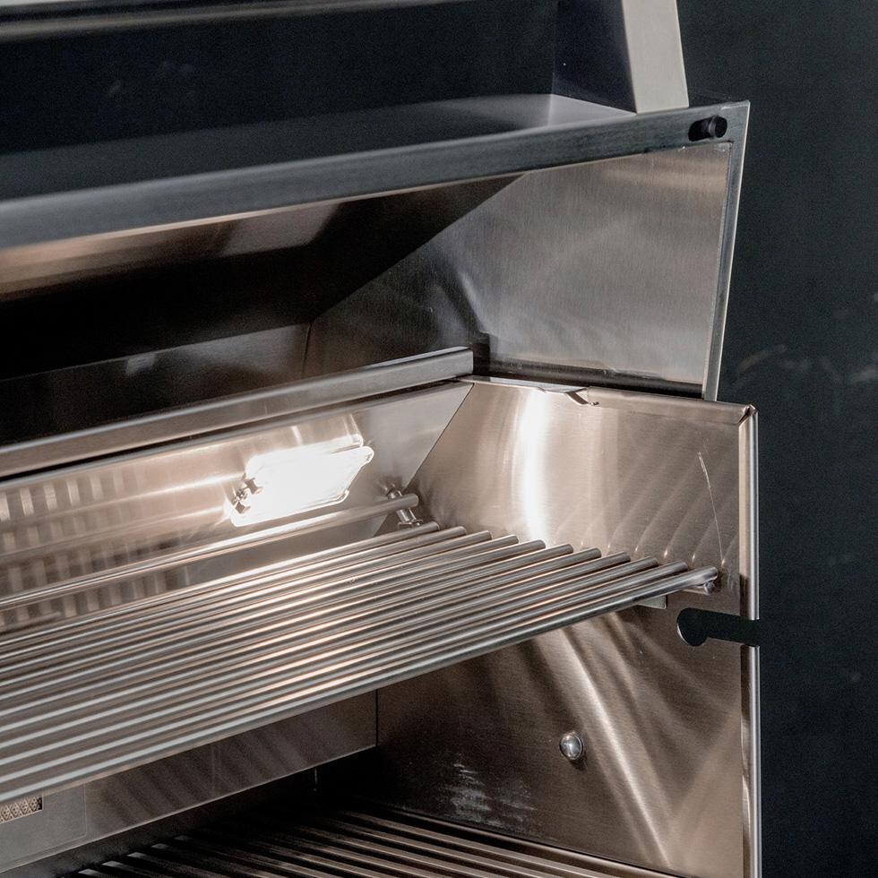 Cutlass Elite 30-in 3 Burner Built-In Natural Gas Grill - Interior Light - Detail thumbnail