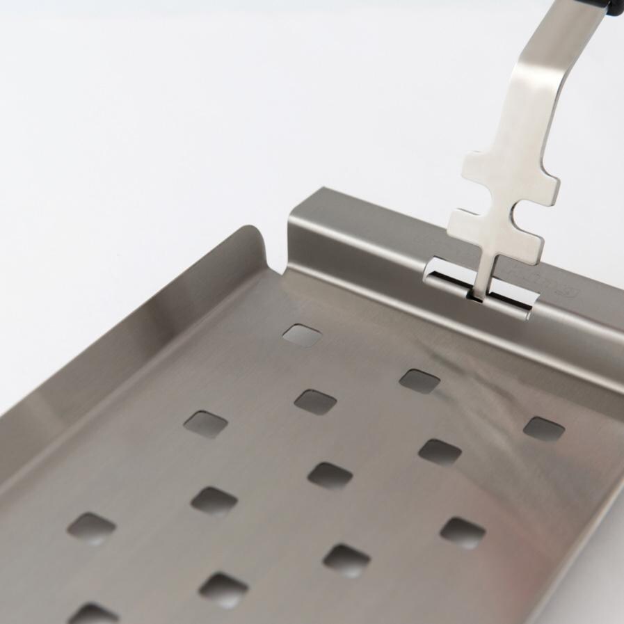 Broil King Stainless Steel Narrow Grill Topper - 69722 - Attaching Handle - Detail thumbnail