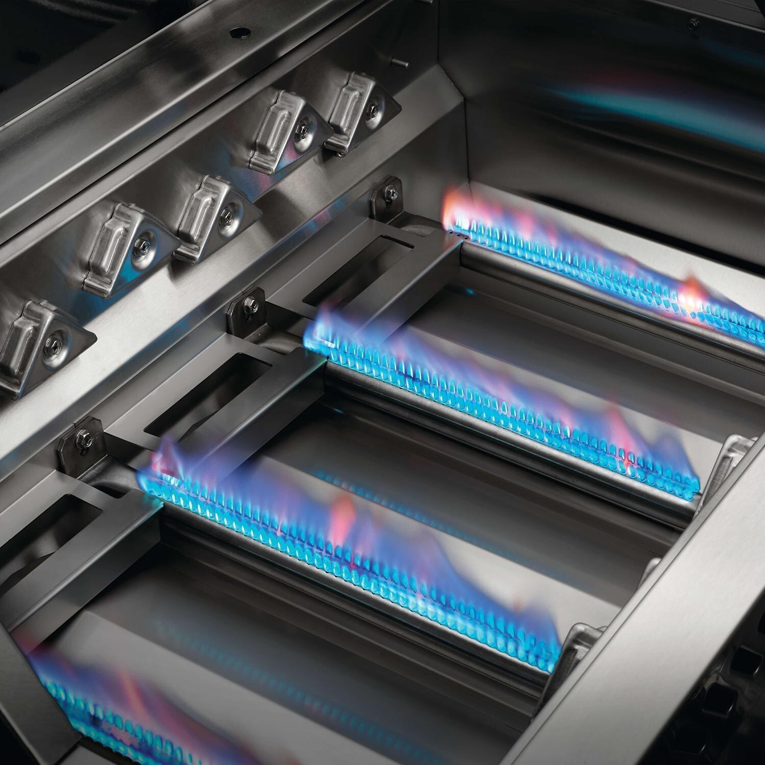 Napoleon BI32NSS Built-in 500 Series 32-Inch Natural Gas Grill - Stainless Steel Burners Lit - Detail thumbnail