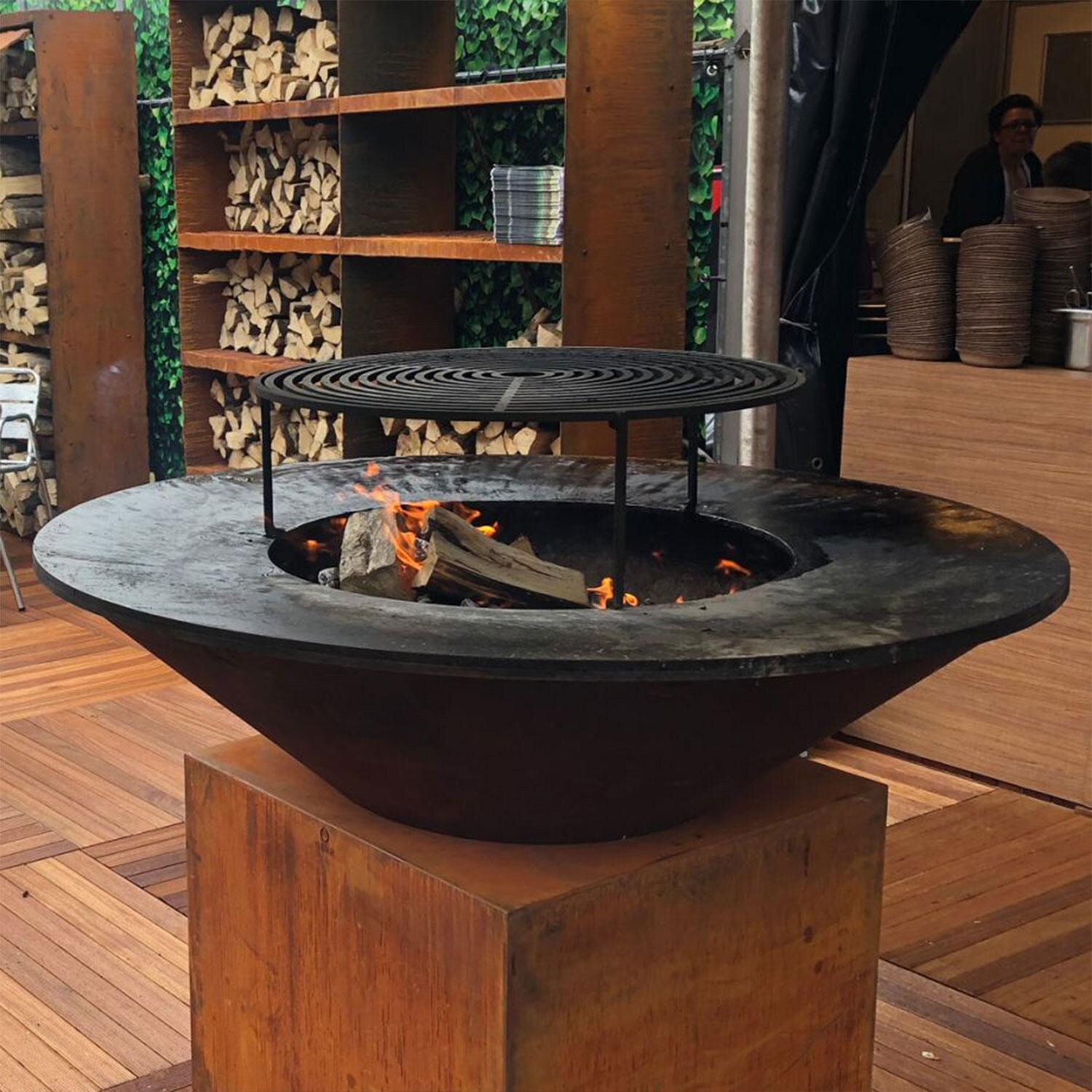 OFYR OA-G-R-XL 32 Inch Round Grill Rack - XL - Attached on Grill - Lifestyle thumbnail