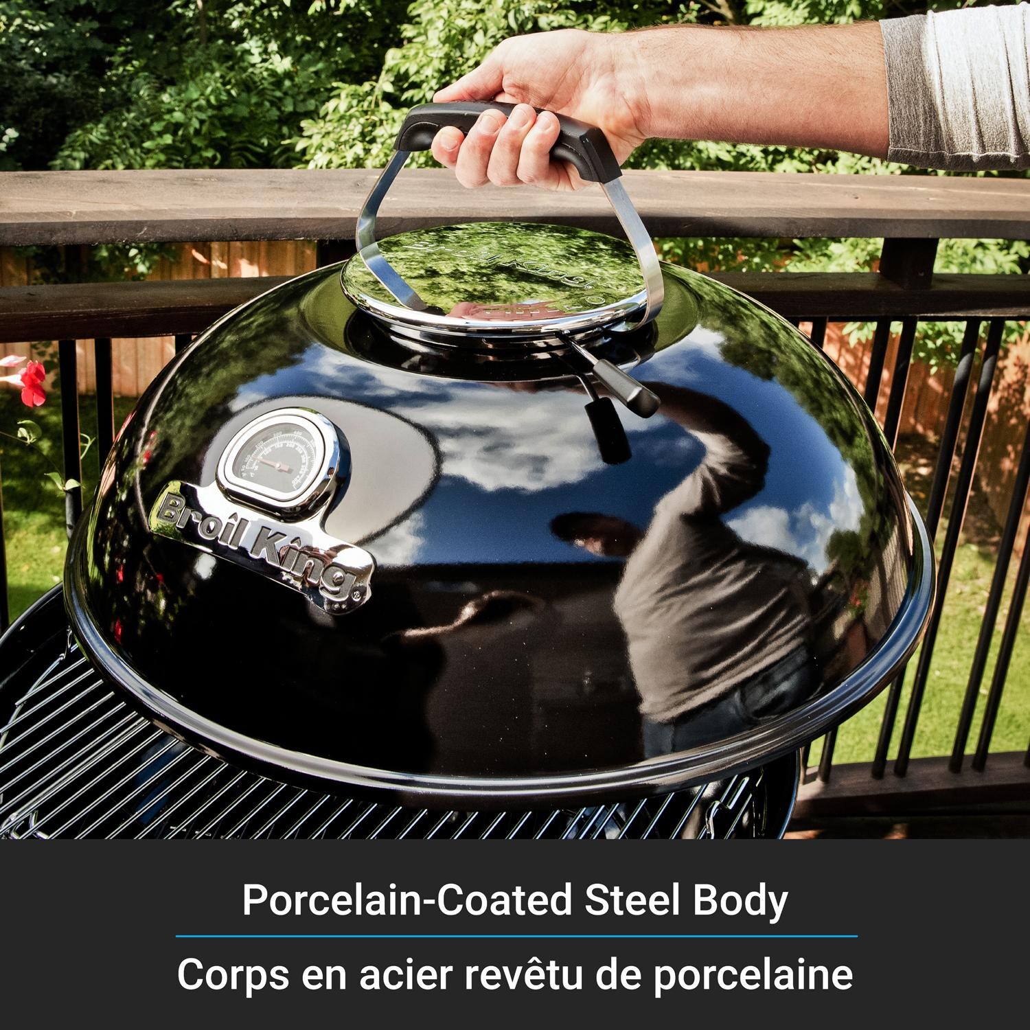 Broil King 401110B Kettle 22 1/2-in Crown Charcoal Grill - Black - Porcelain-Coated Material - Detail thumbnail