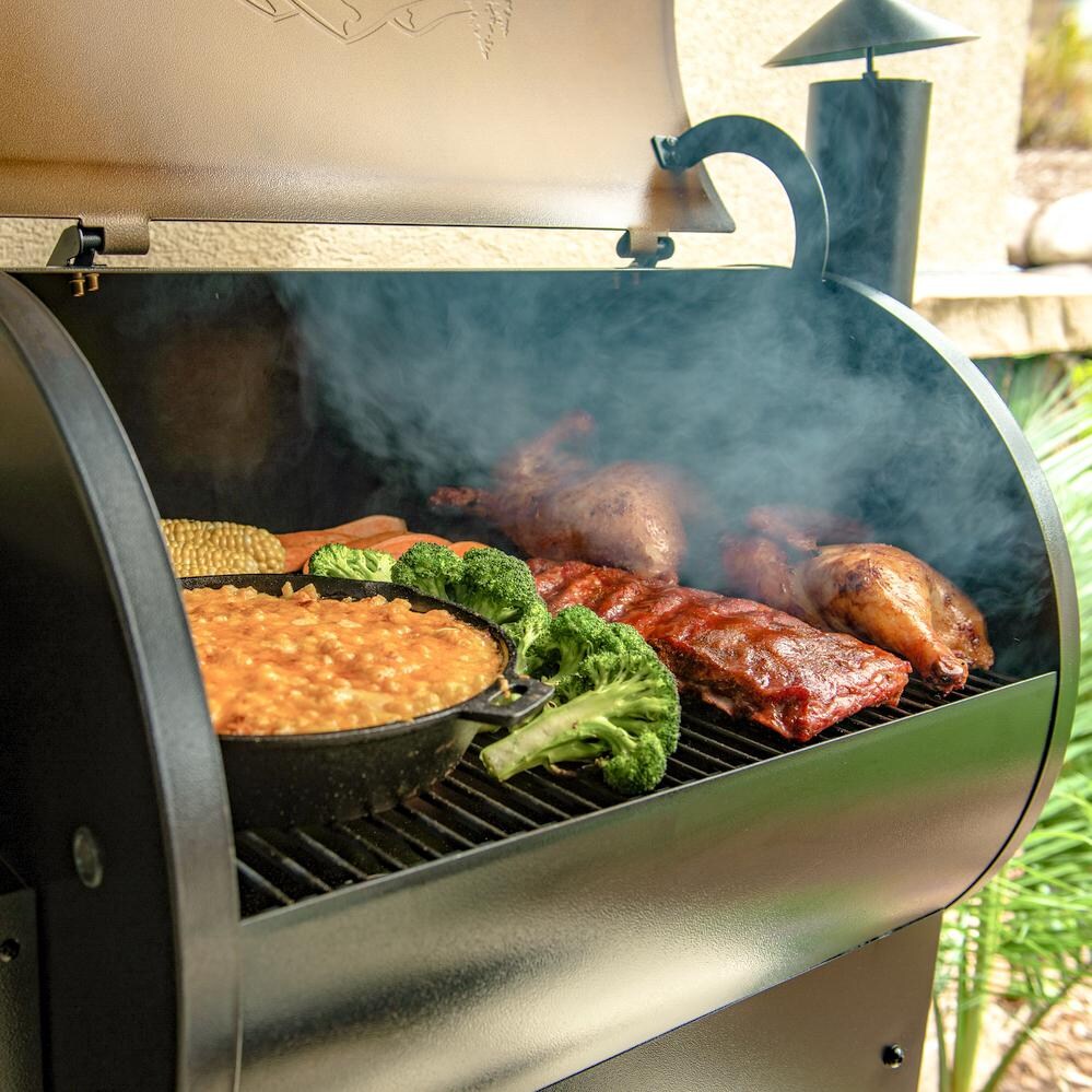 Traeger Lil Tex Elite 22 Inch Wood Pellet Grill Tfb42lzb