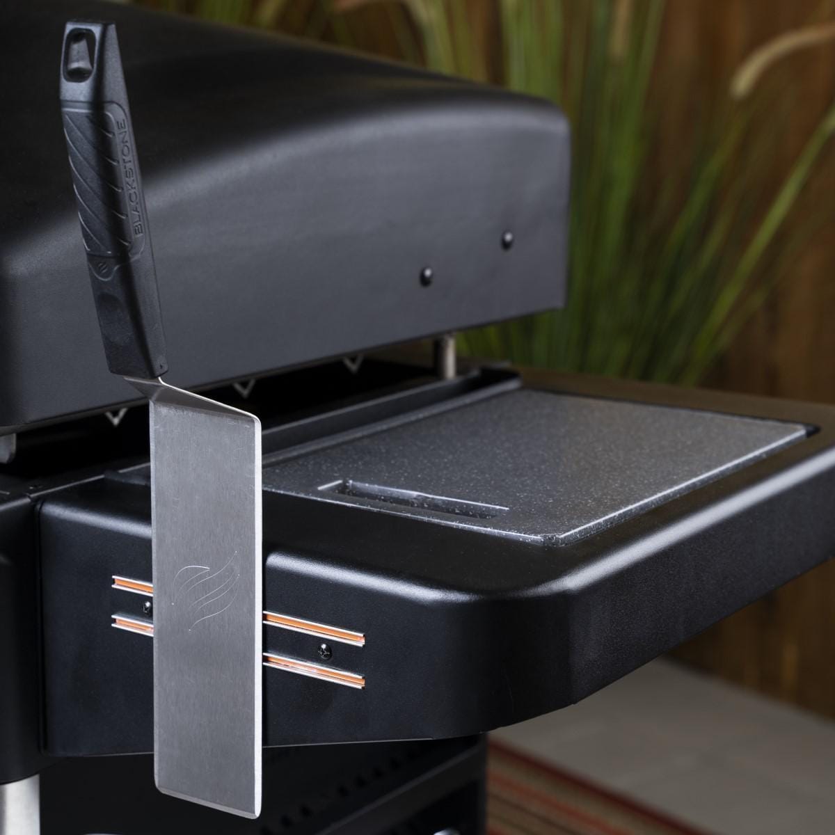 Blackstone 1923 Patio 36 Inch Griddle Cooking Station W/ Air Fryer - Spatula W/ Magnetic Side Shelf - Detail thumbnail