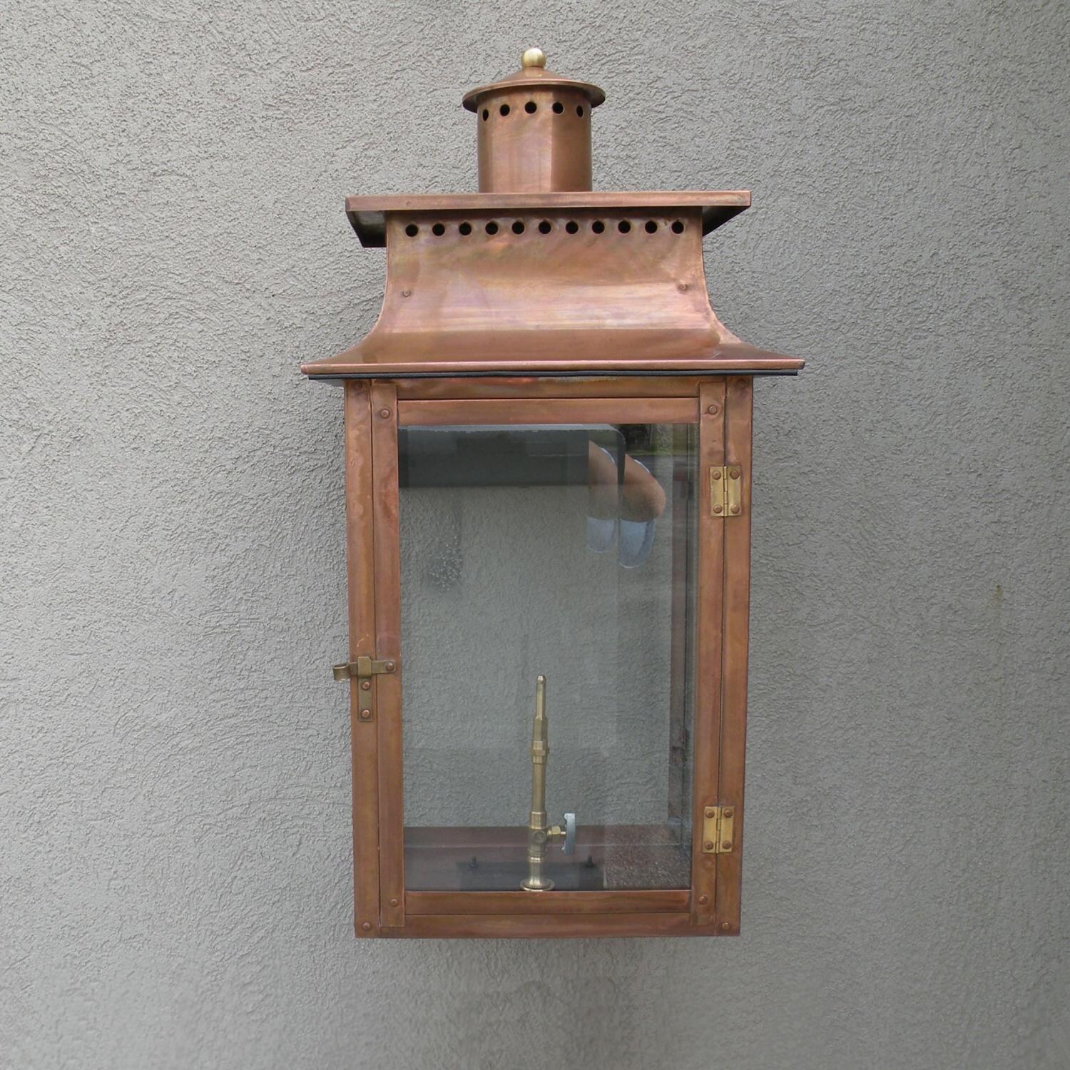 Regency GL26 Faye Rue Large Natural Gas Light With Open Flame Burner And Electronic Ignition On Wall Scroll Mount