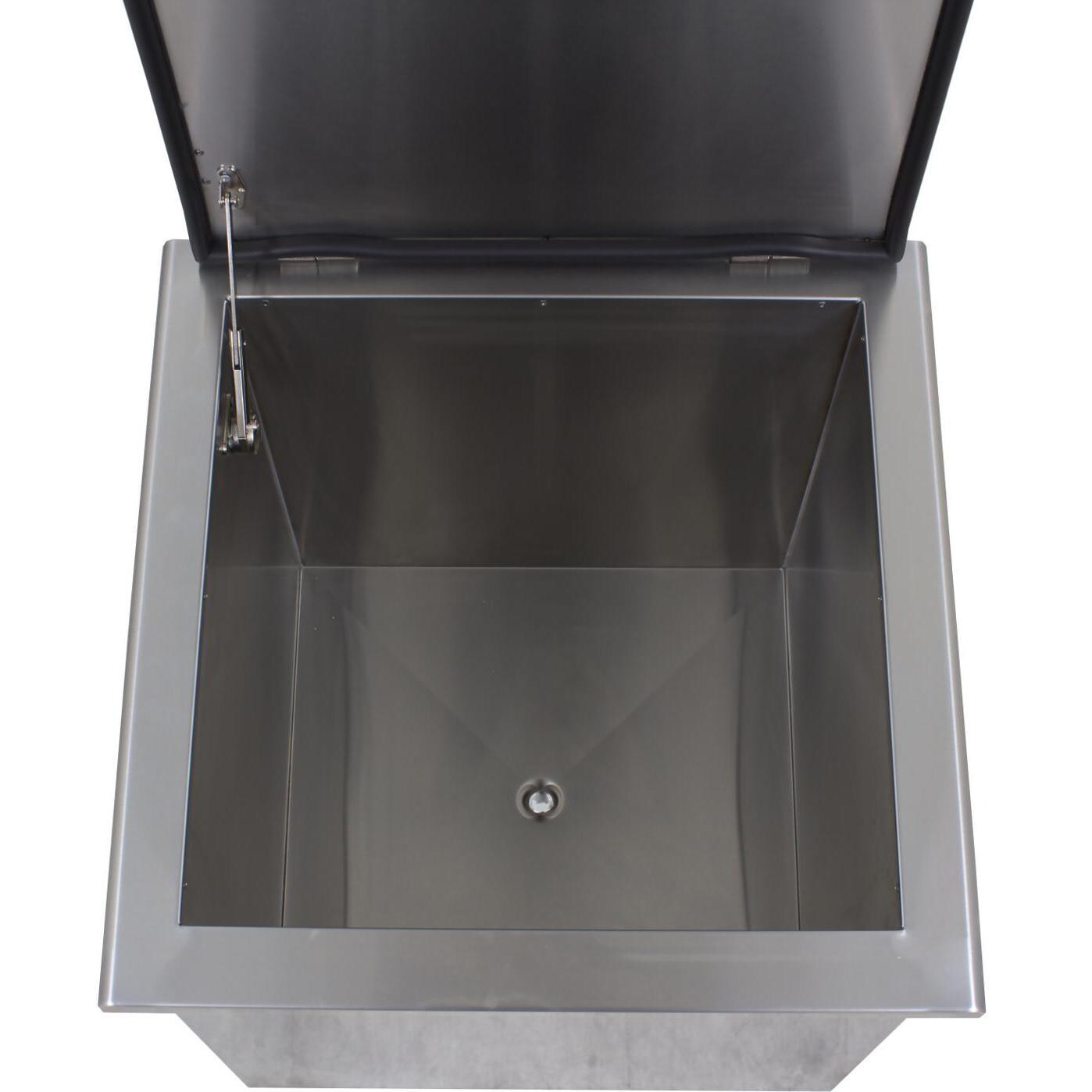 Blaze 22-Inch Ice Bin Cooler / Wine Chiller - Interior View thumbnail