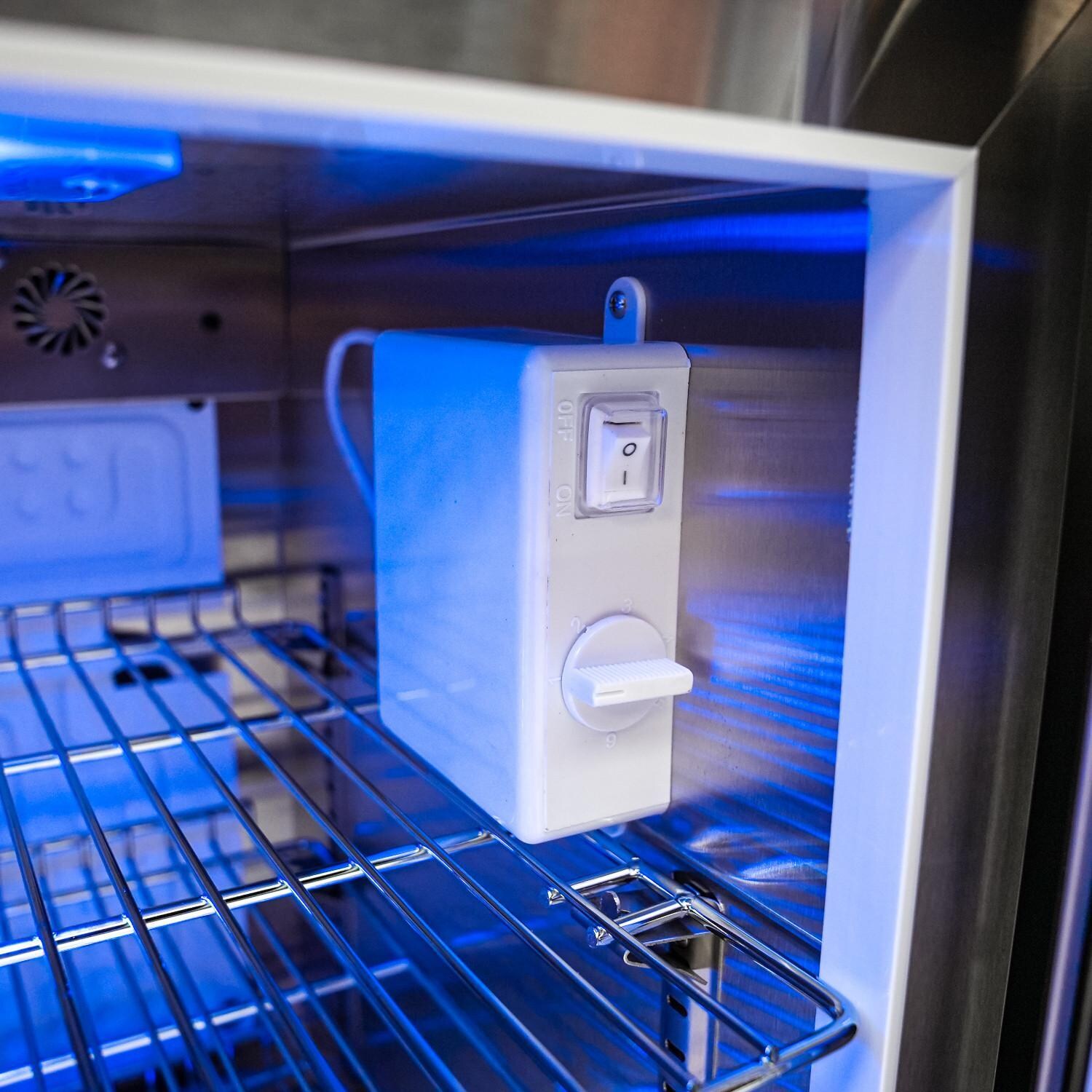 Mont Alpi MAi805-DBEV Deluxe Natural Gas Island Grill W/ Beverage Center - Refrigerator Controls - Detail thumbnail