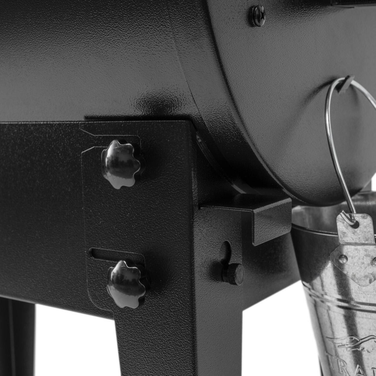 Traeger Tailgater 20 Portable Wood Pellet Grill - Black 5 Pc Bundle - Back Knobs - Detail thumbnail