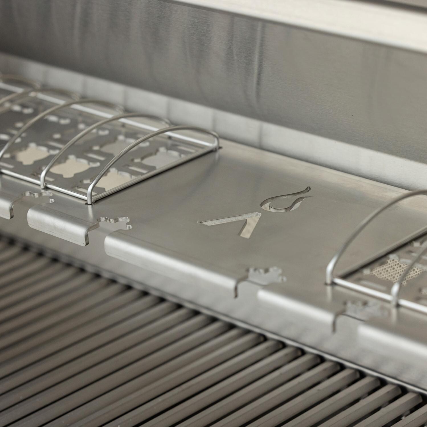 Blaze BLZ-5LTEPRO-LP Propane Grill - Warming Rack - Detail thumbnail