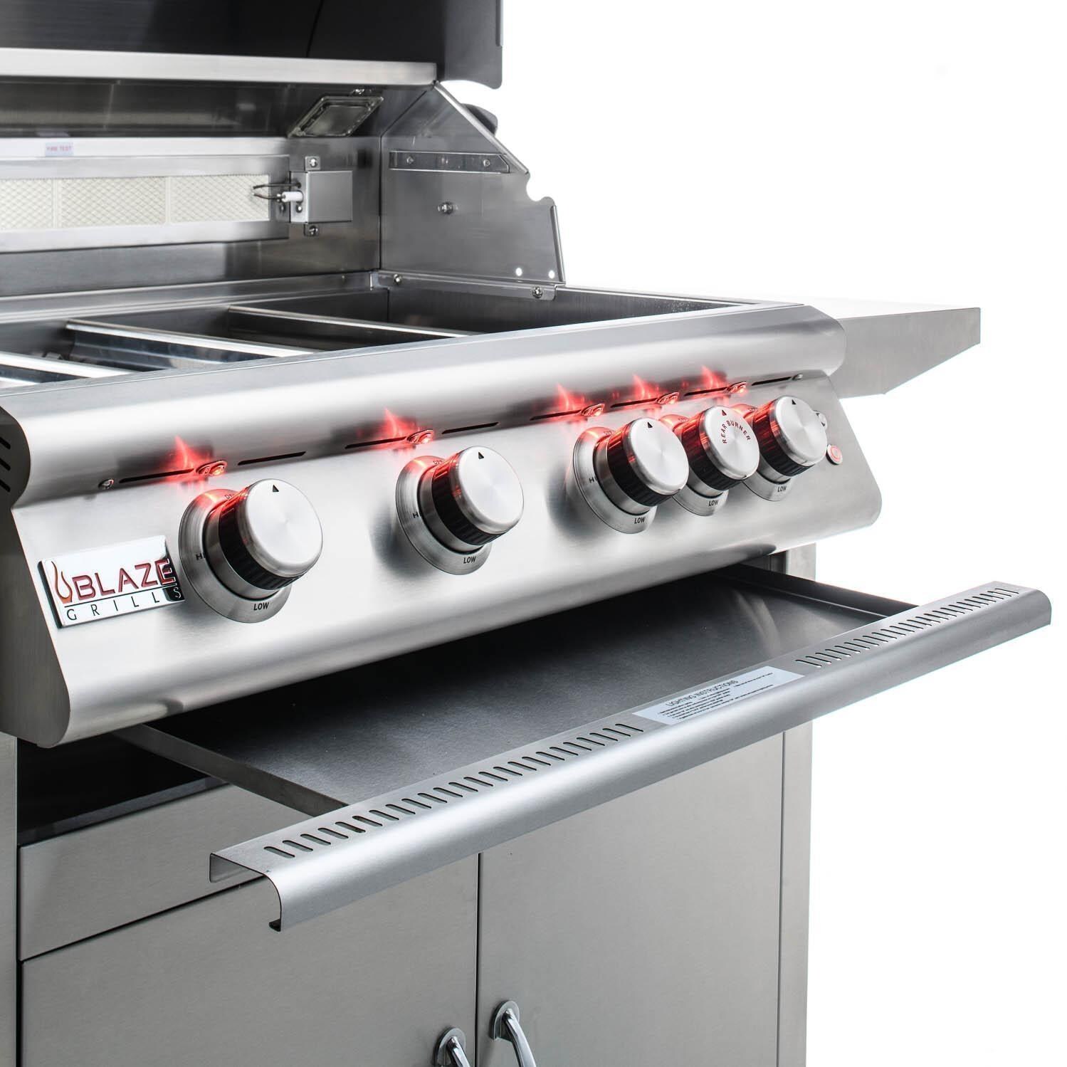 Blaze - BLZ-4LTE2-NG - Premium LTE 32-Inch 4-Burner Built-In Natural Gas Grill - Drip Tray Pulled Out (Shown On Cart) - Detail thumbnail