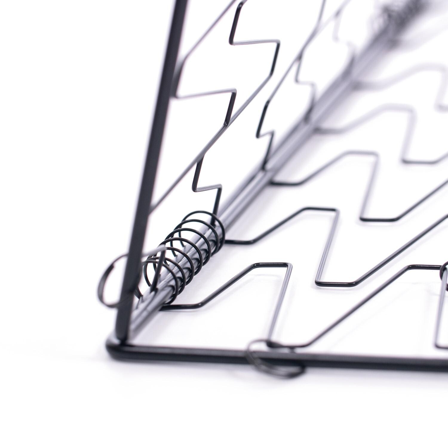 BBQGuys Signature BBQ-FGB Non-Stick Flexible Grilling Basket - Hinge thumbnail