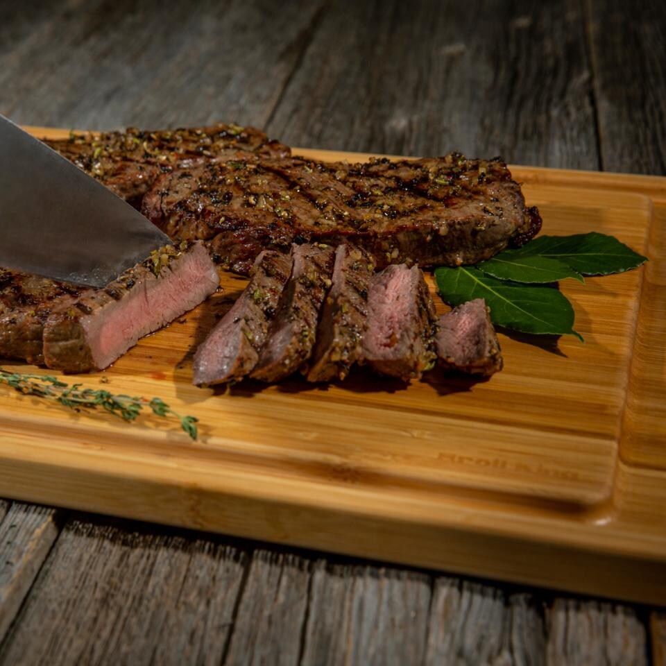 Broil King Bamboo Imperial Cutting/ Serving Board - 68429 - Meat w/ Juices - Lifestyle thumbnail