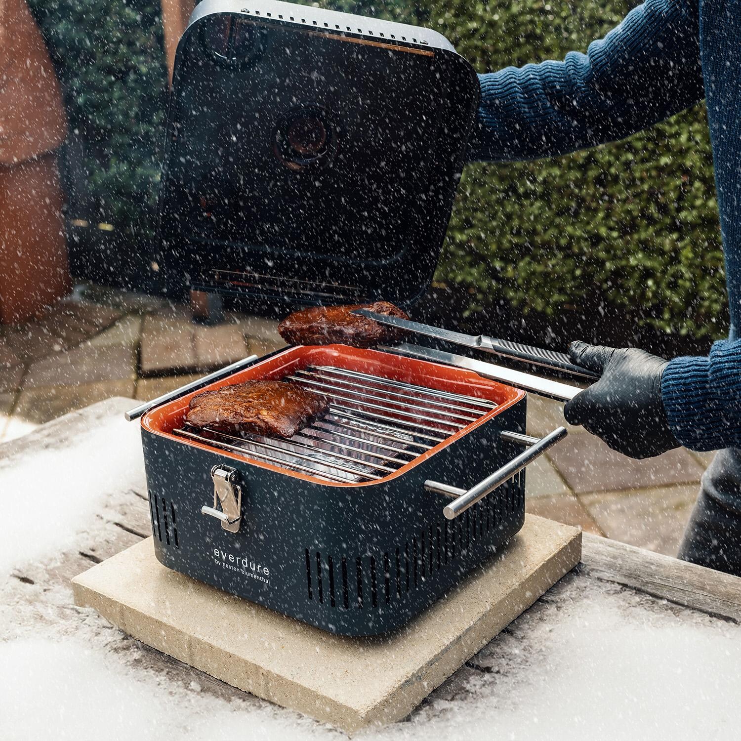 Everdure HBCUBEHOODB CUBE Roasting Hood - Grilling in Snow w/ HBCUBEOUS Grill - Lifestyle thumbnail