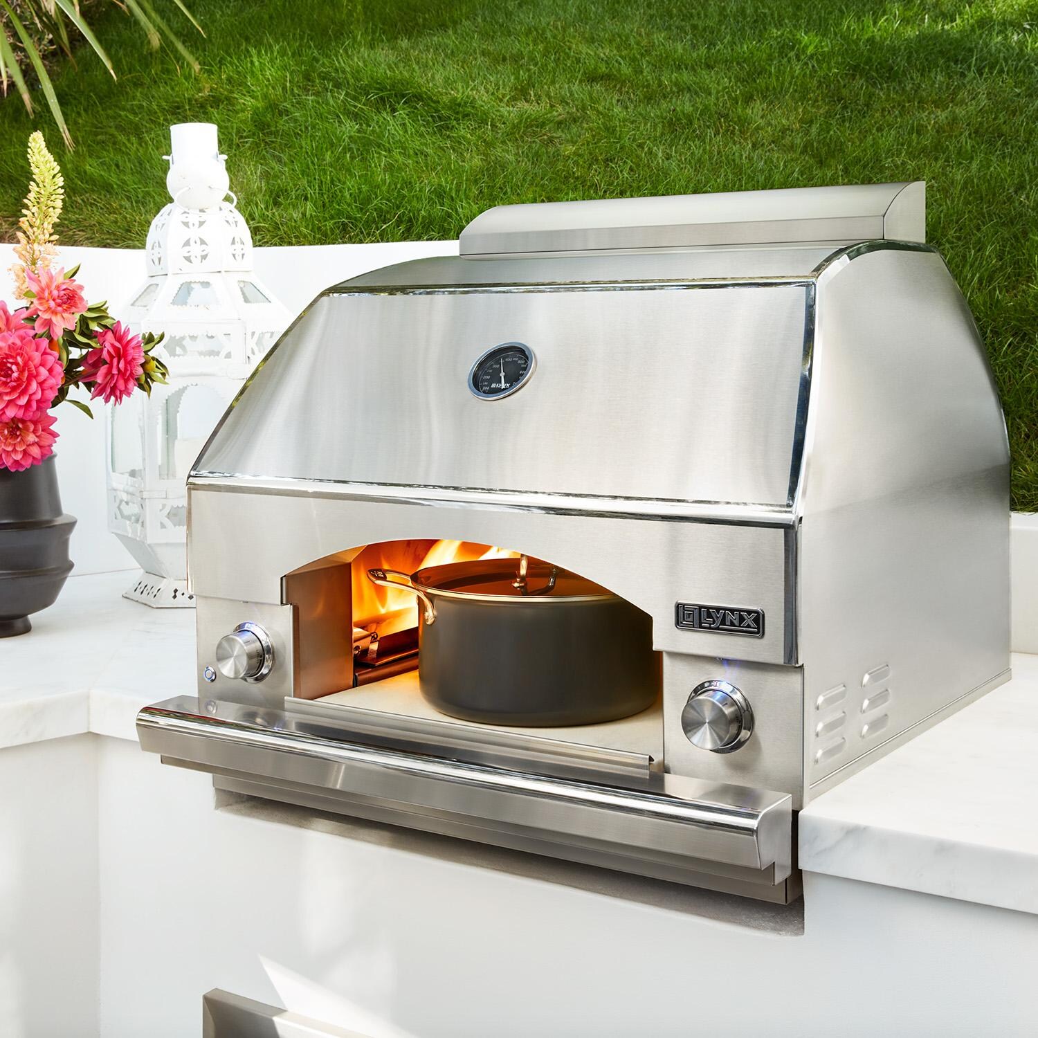 Lynx LPZA-NG Professional Napoli 30-Inch Built-In / Counter Top Natural Gas Outdoor Pizza Oven - Lifestyle 2 thumbnail
